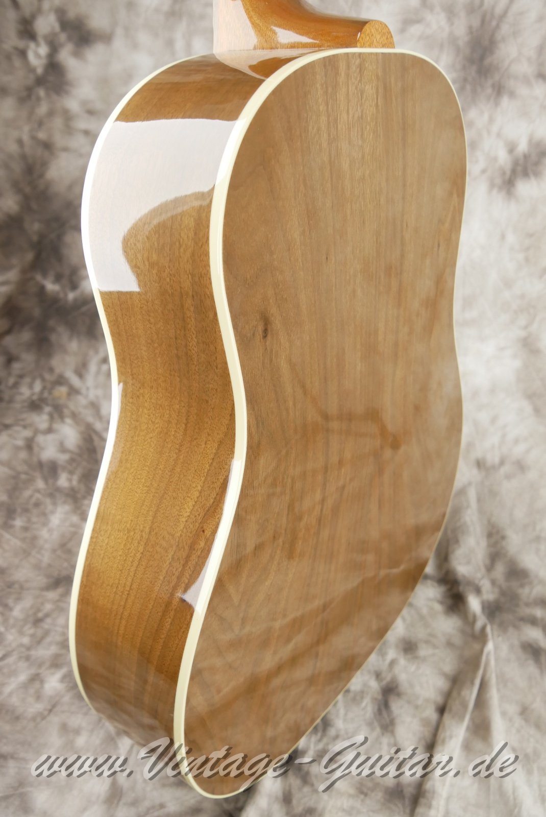 img/vintage/6214/Gibson_J_45_Studio_walnut_sunburst_USA_2023-011.JPG