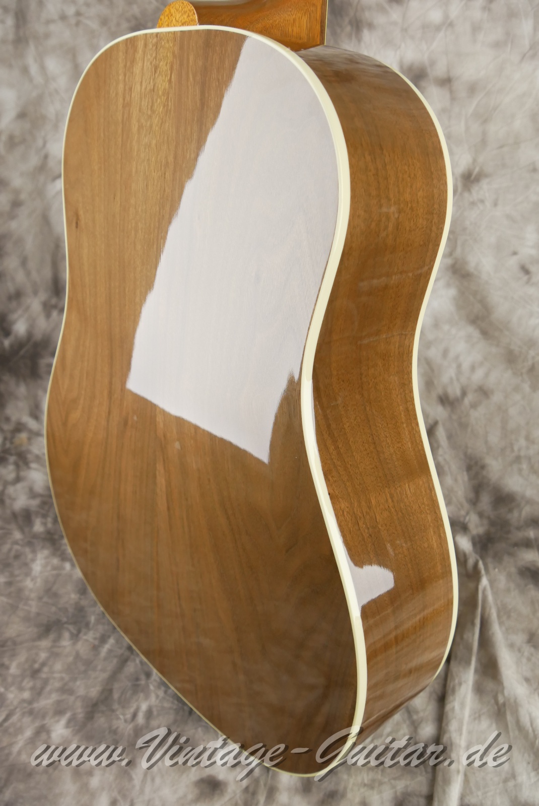 img/vintage/6214/Gibson_J_45_Studio_walnut_sunburst_USA_2023-012.JPG