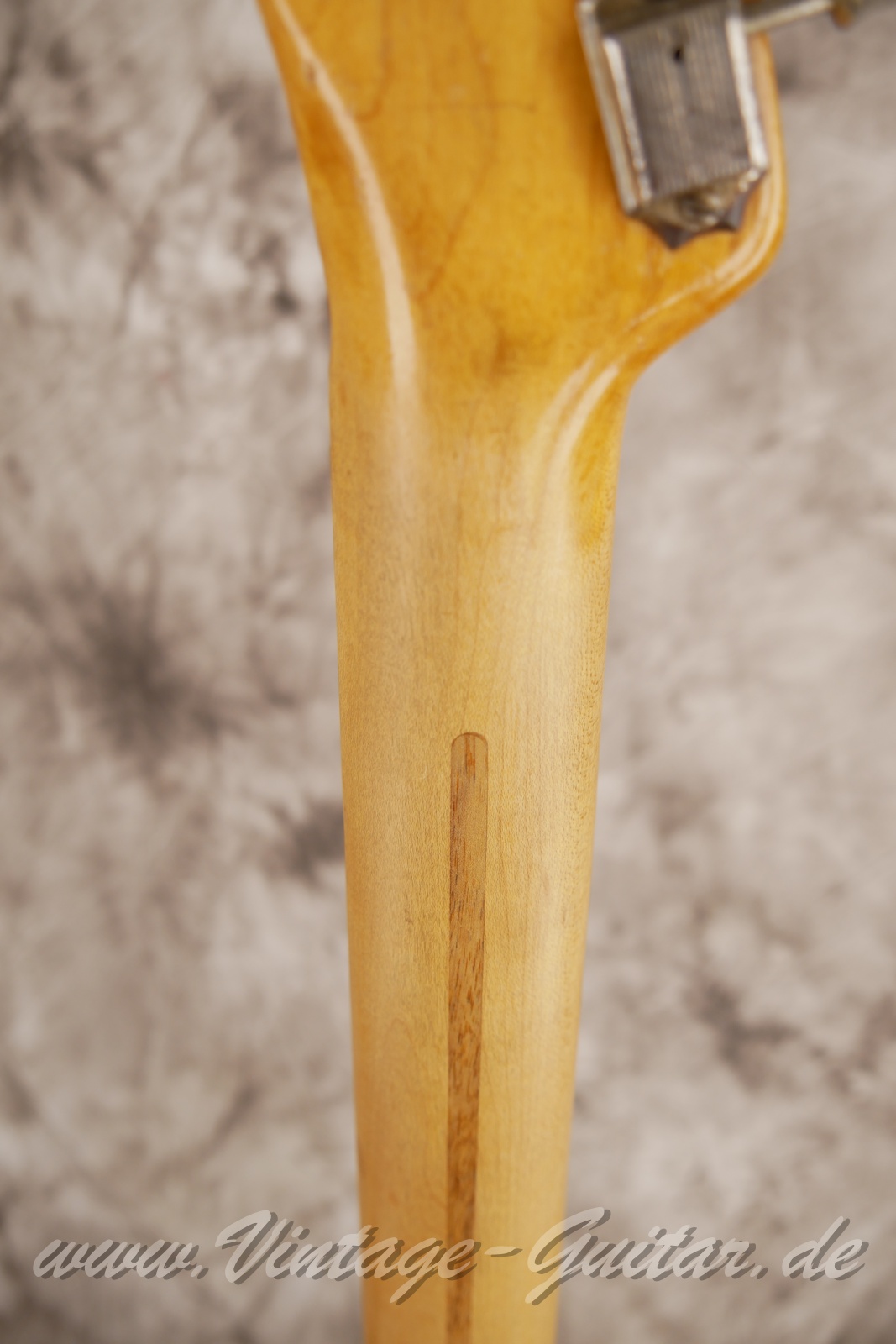 Fender-Telecaster-Nocaster-1951-008.JPG