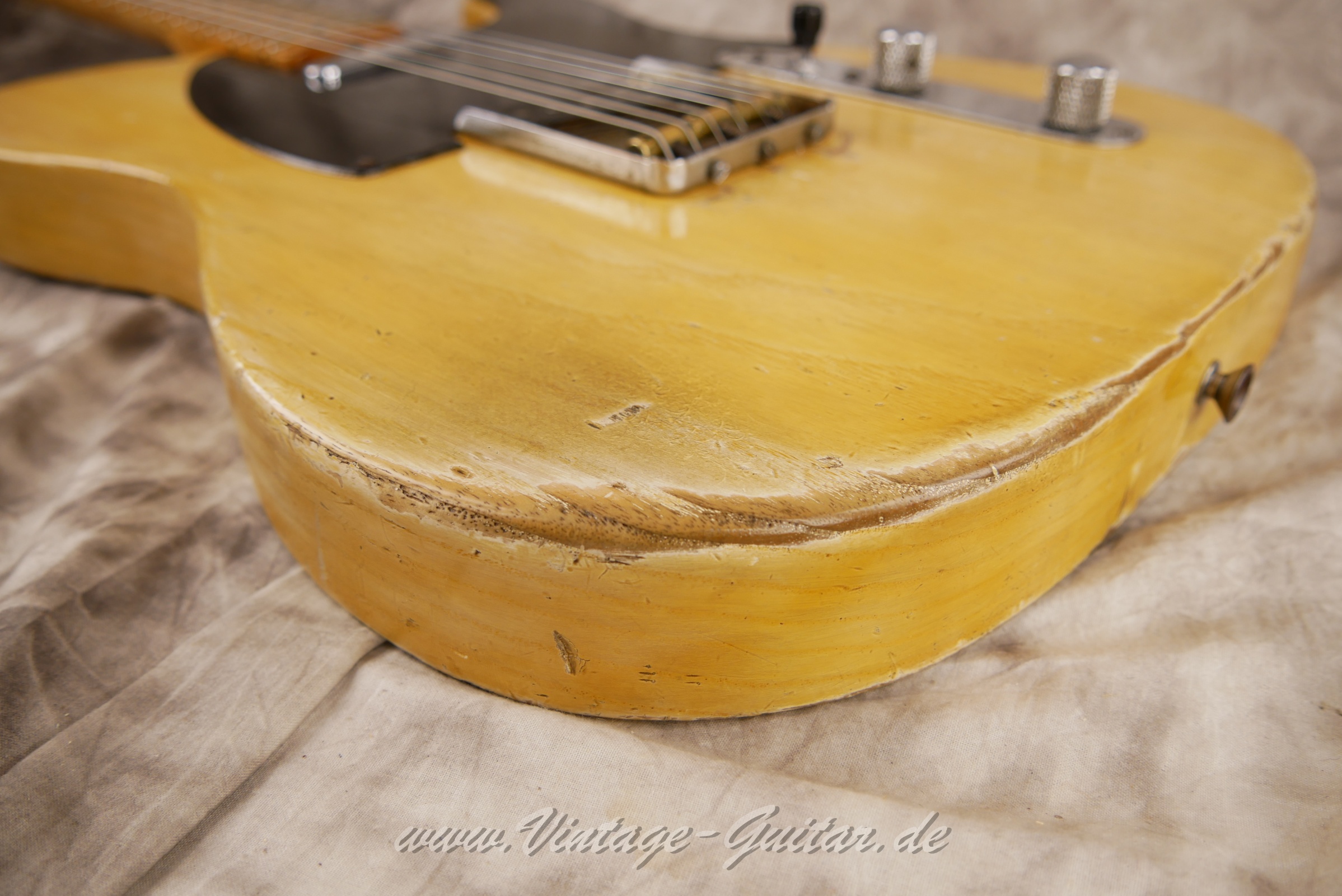 Fender-Telecaster-Nocaster-1951-022.JPG