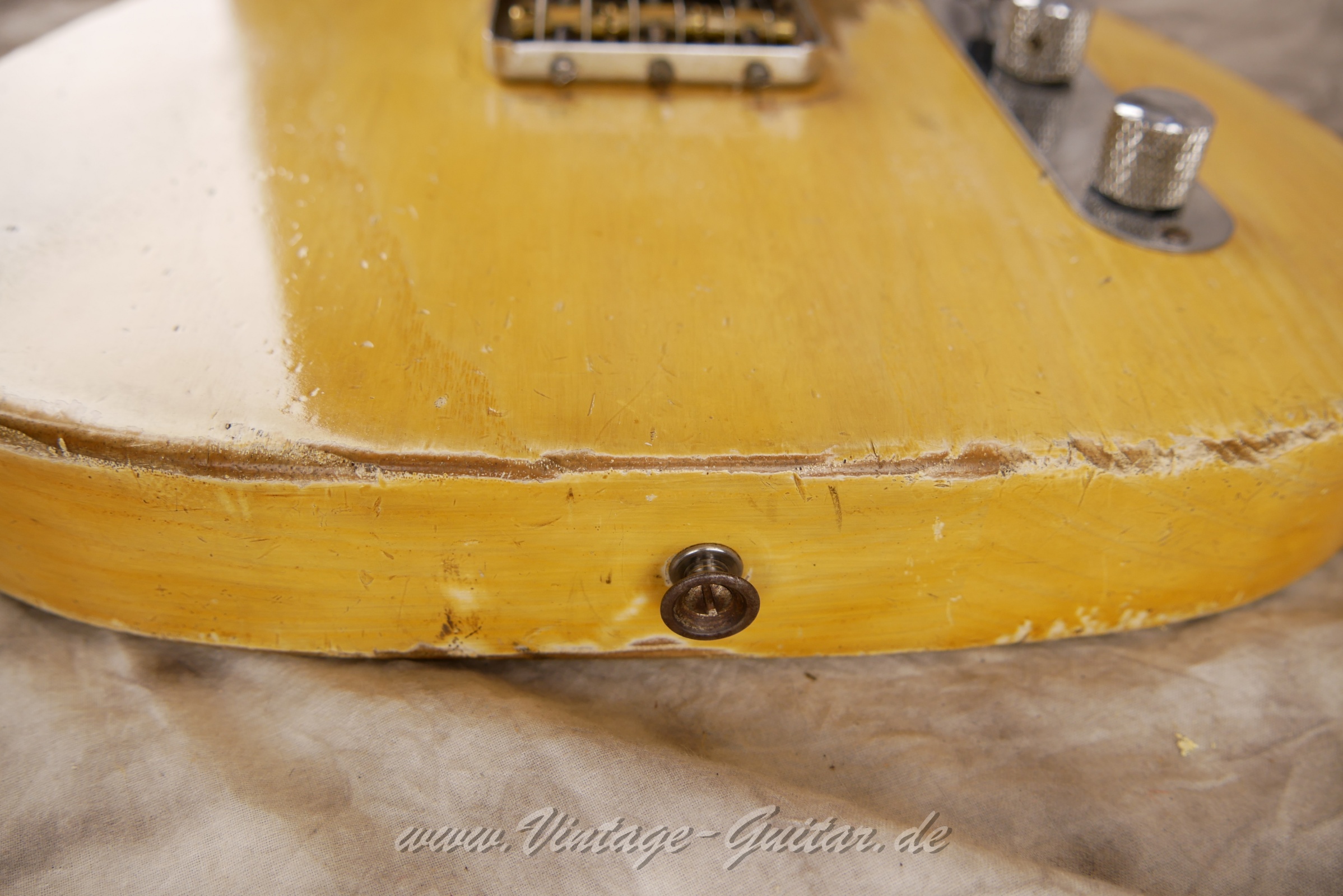 Fender-Telecaster-Nocaster-1951-023.JPG