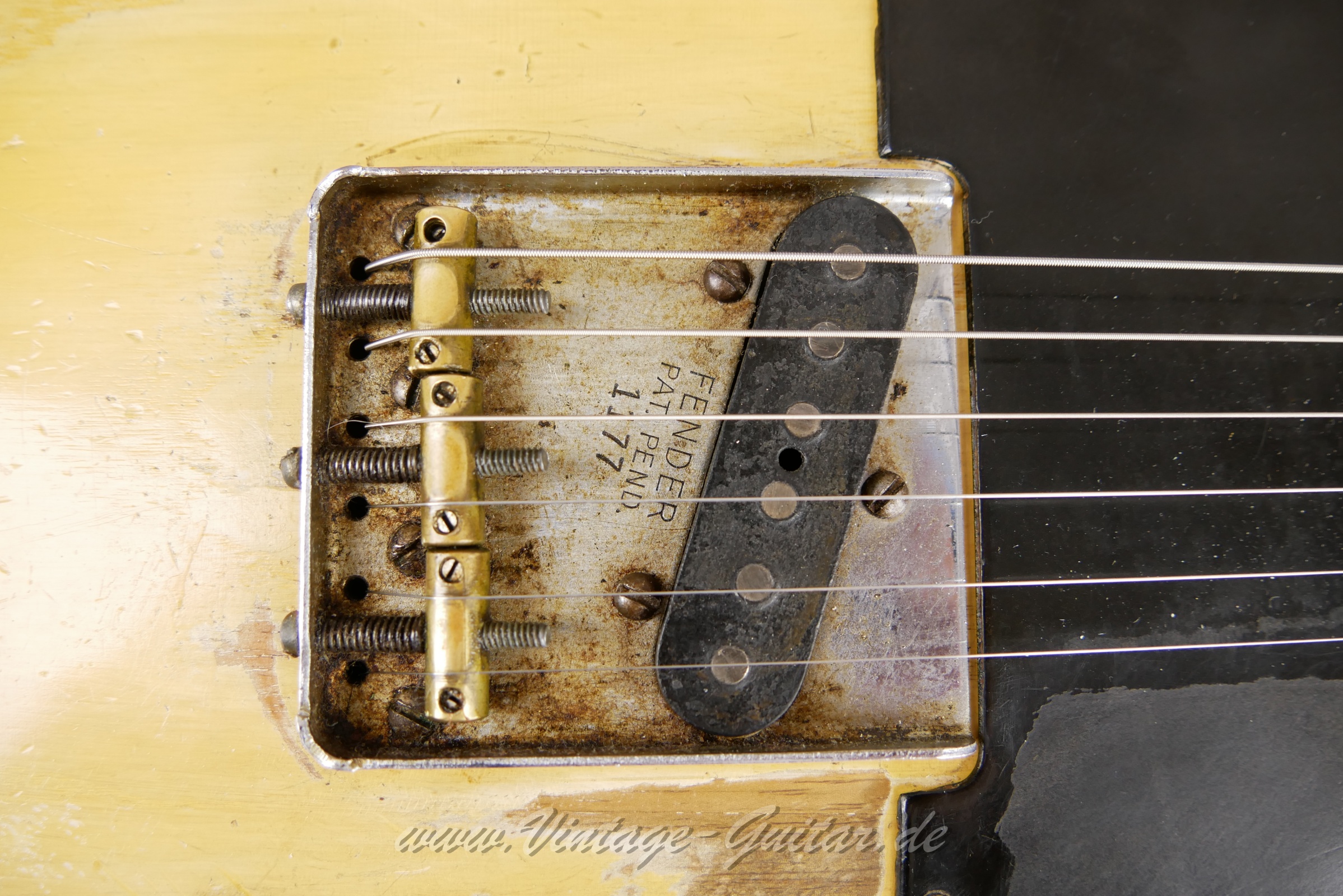 Fender-Telecaster-Nocaster-1951-029.JPG