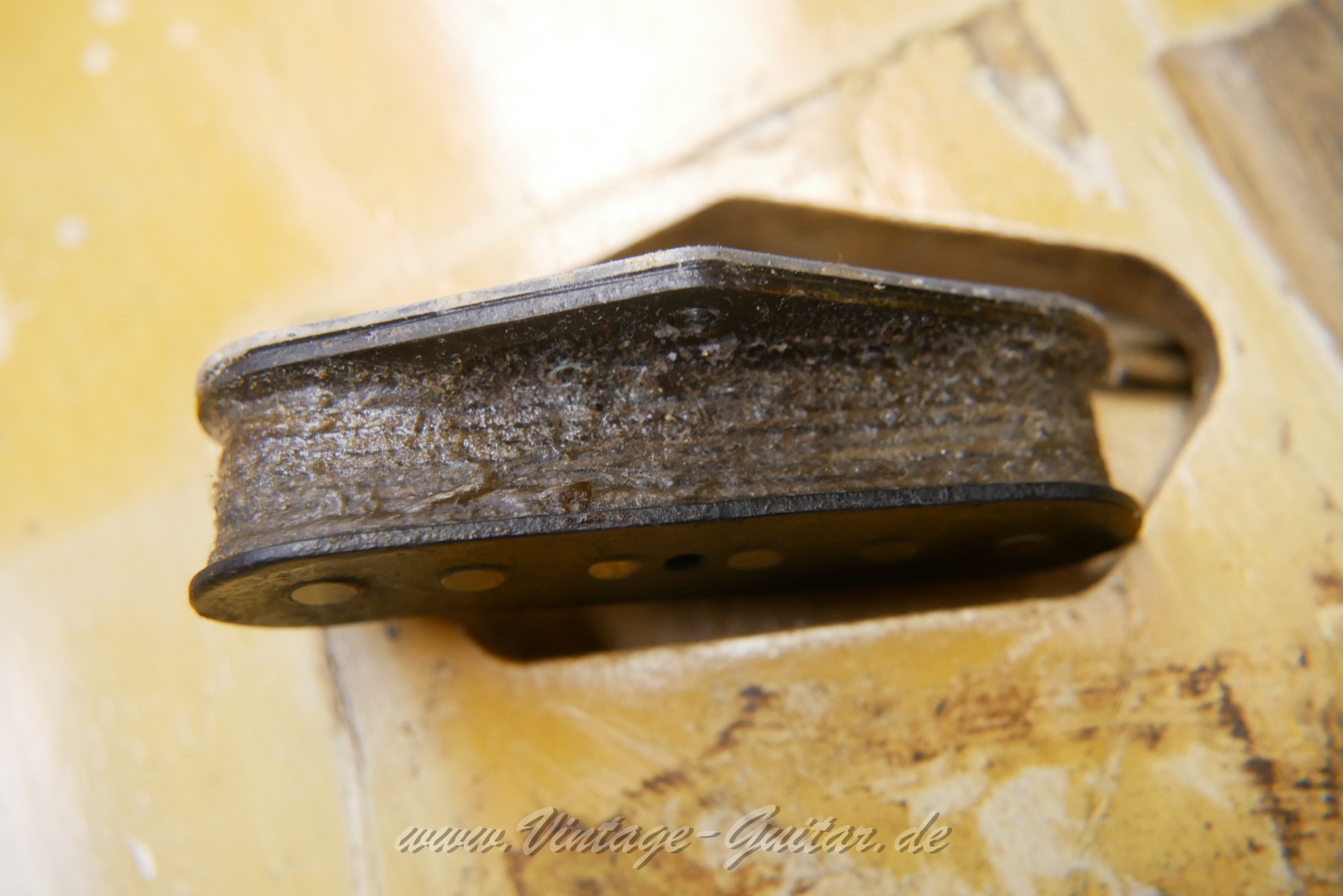 Fender-Telecaster-Nocaster-1951-042.JPG