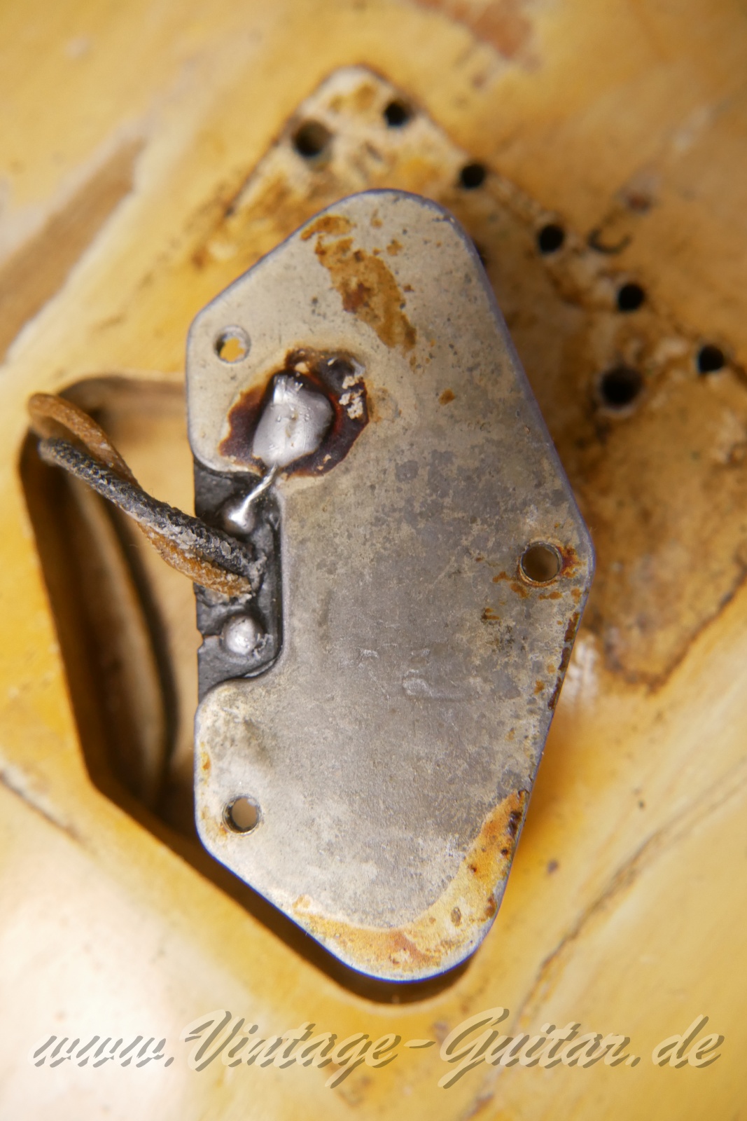 Fender-Telecaster-Nocaster-1951-046.JPG