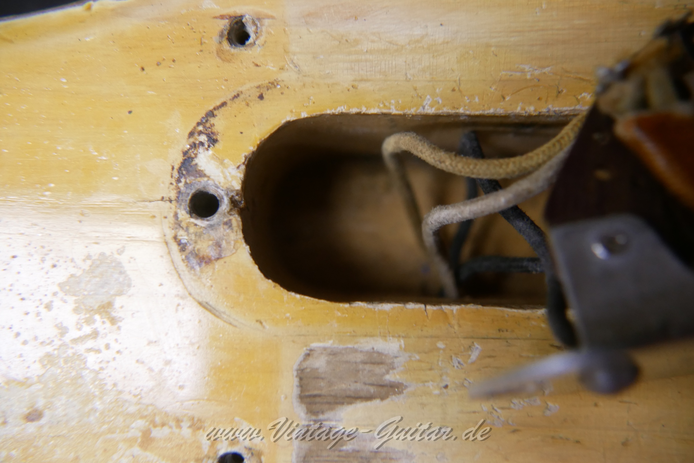Fender-Telecaster-Nocaster-1951-052.JPG