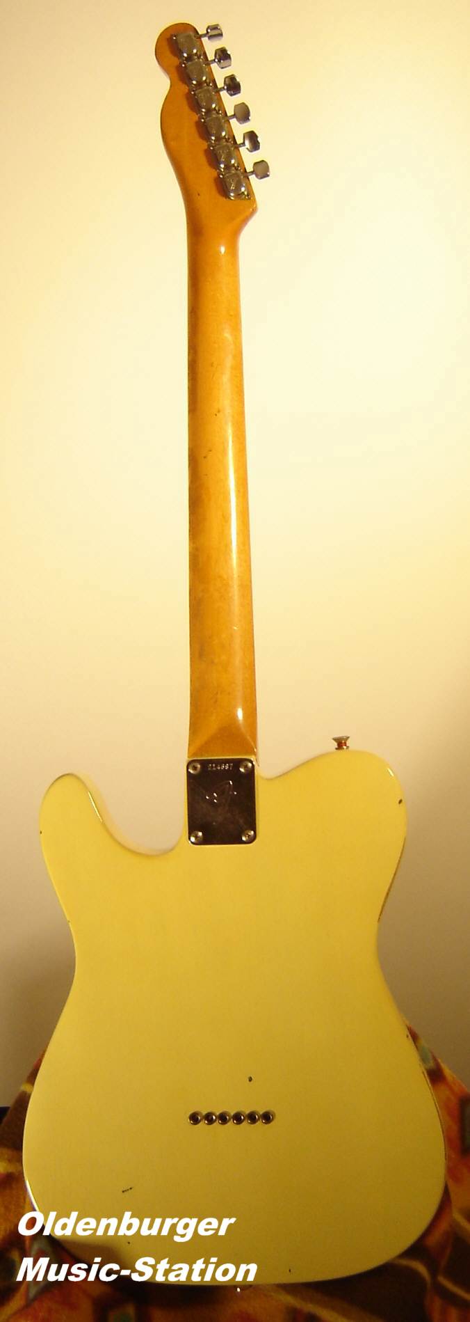 Fender-Telecaster-1967-rosewood-3.jpg
