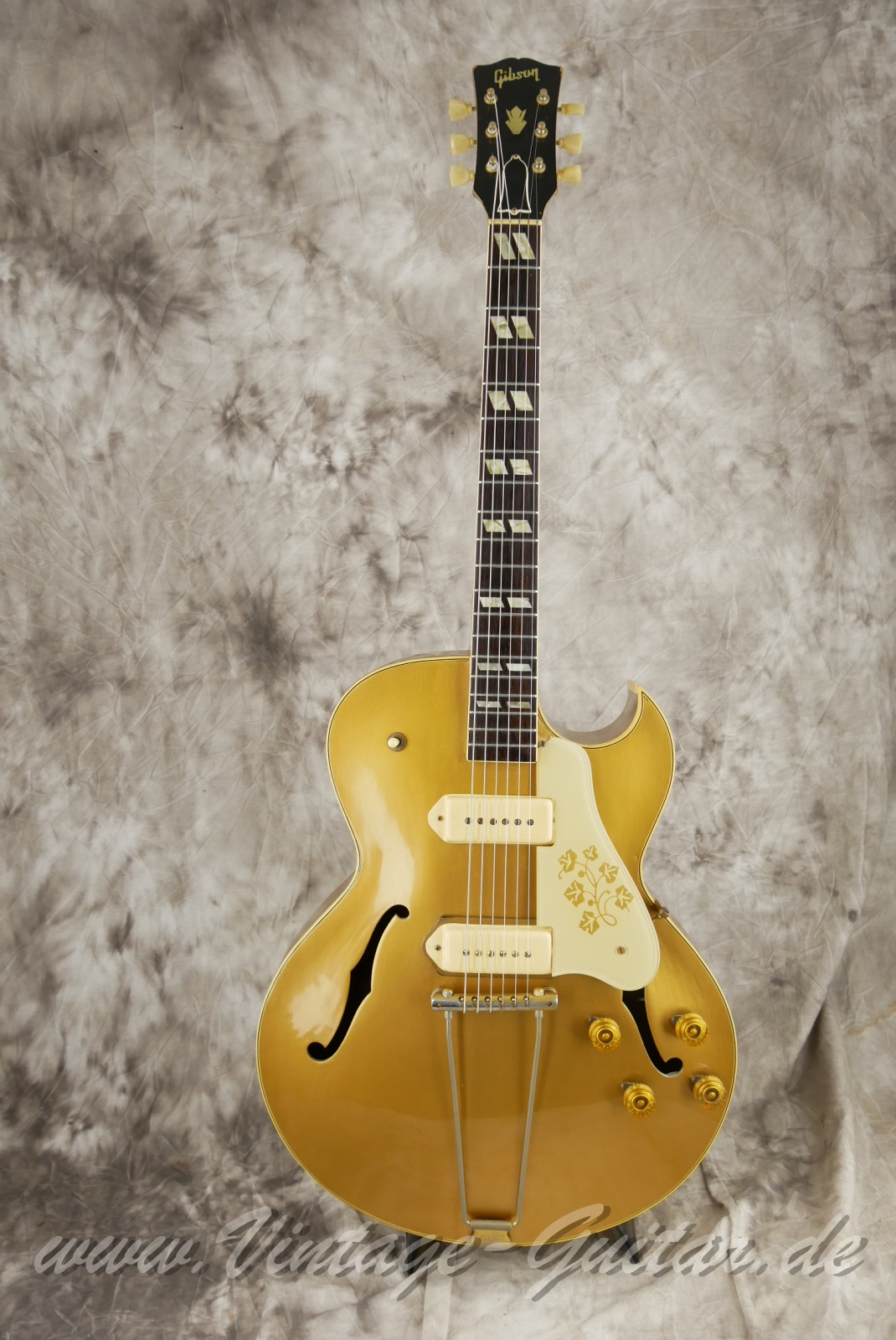 Gibson-ES-295-all-gold-1953-001.JPG