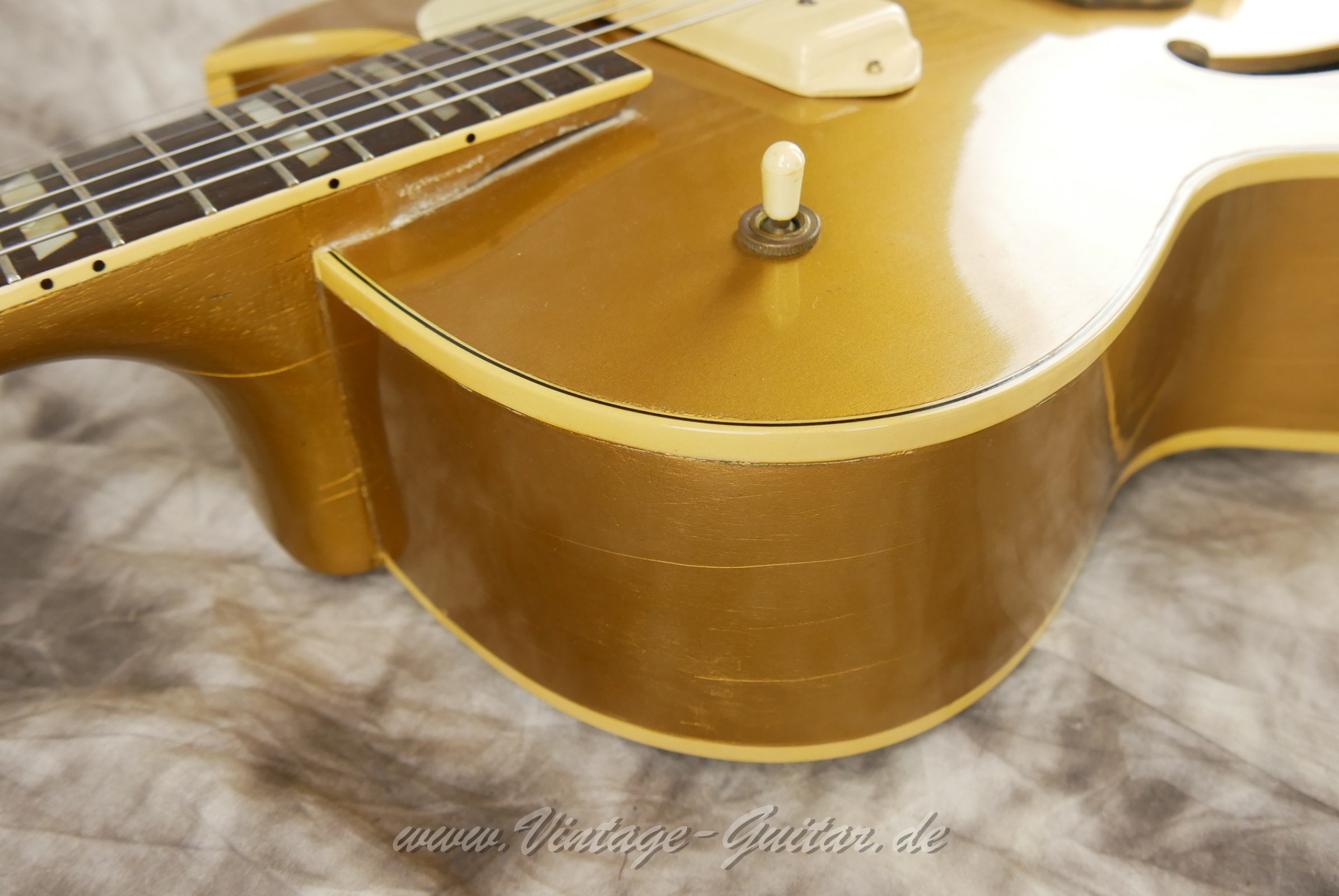 Gibson-ES-295-all-gold-1953-017.JPG