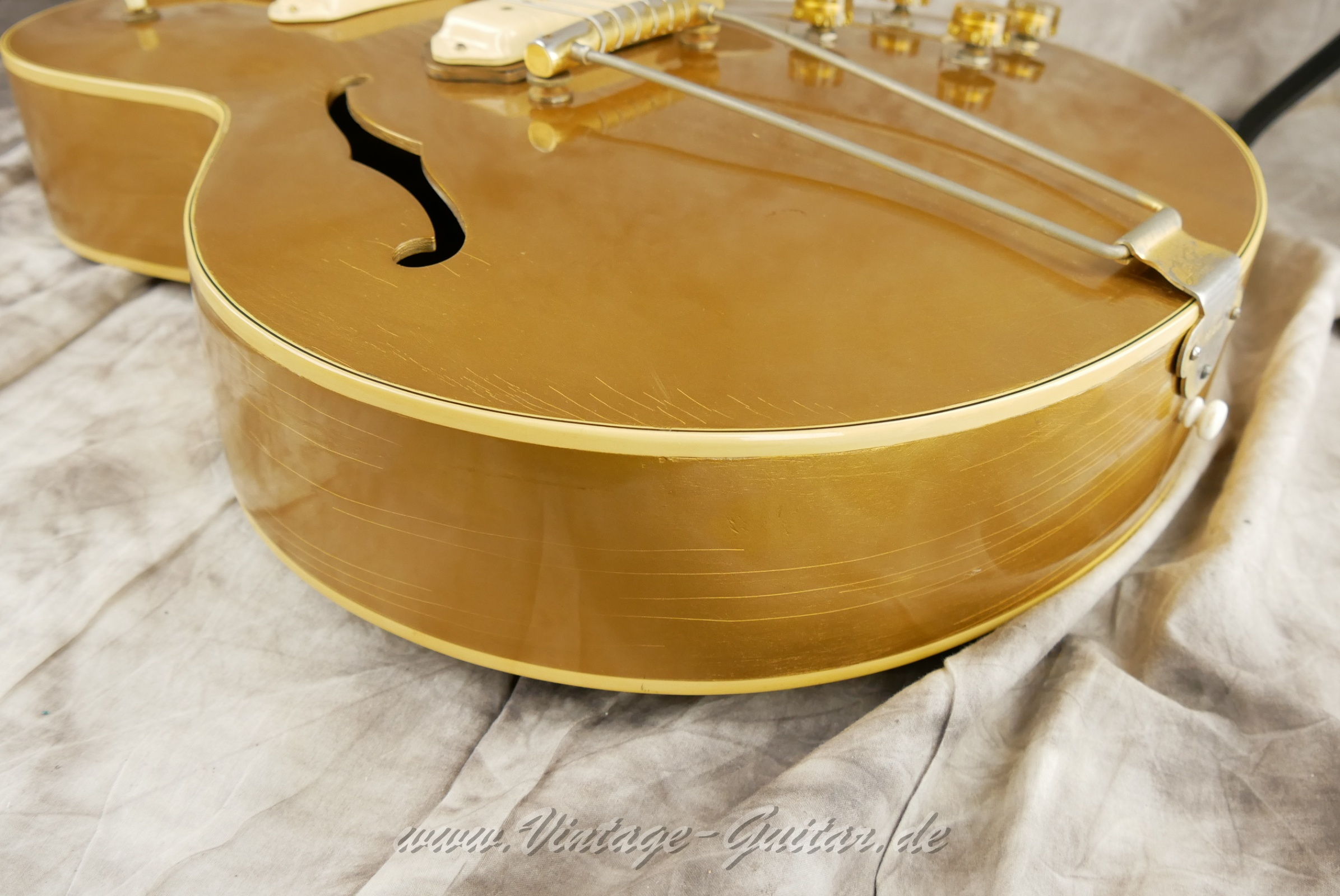 Gibson-ES-295-all-gold-1953-019.JPG