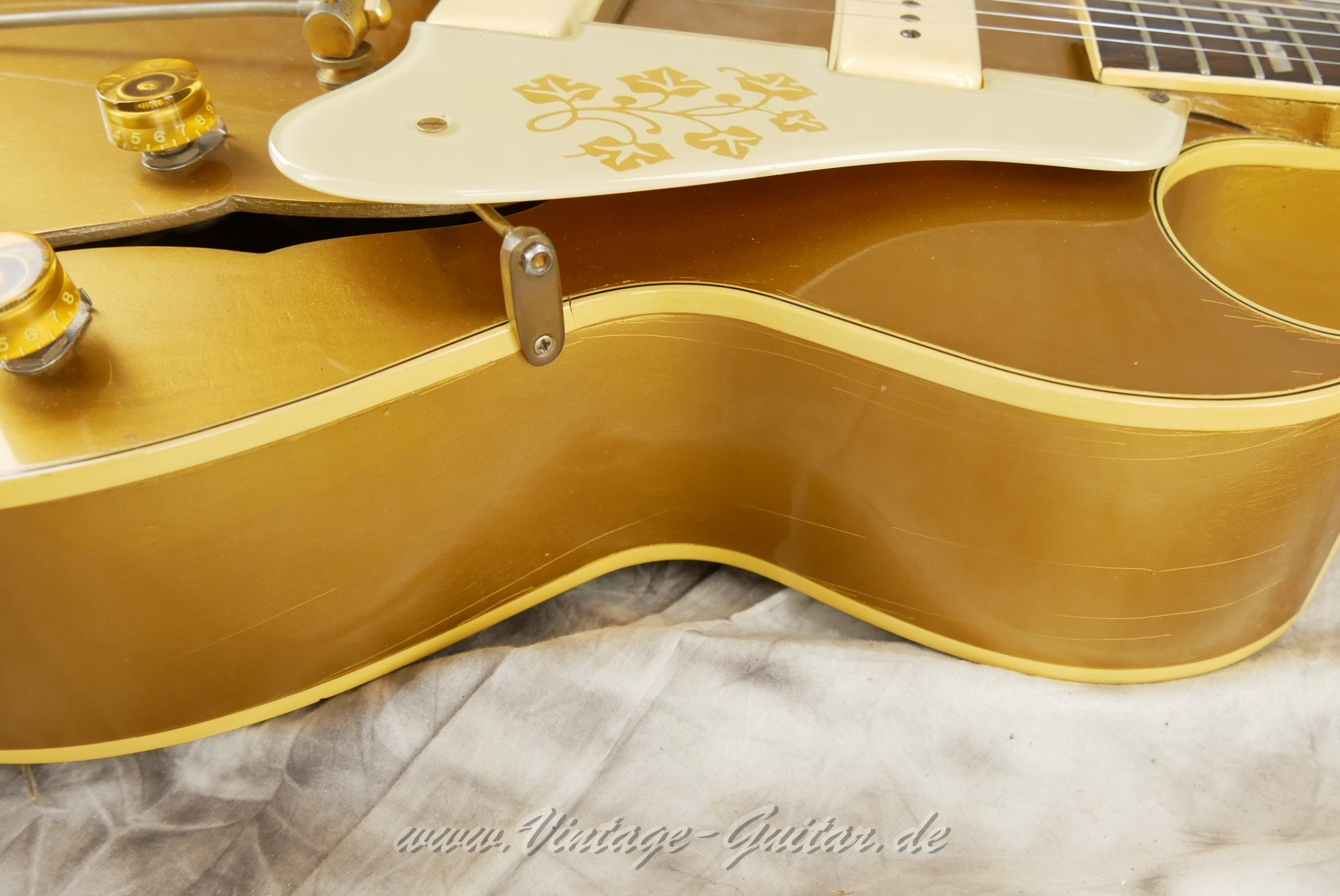 Gibson-ES-295-all-gold-1953-021.JPG