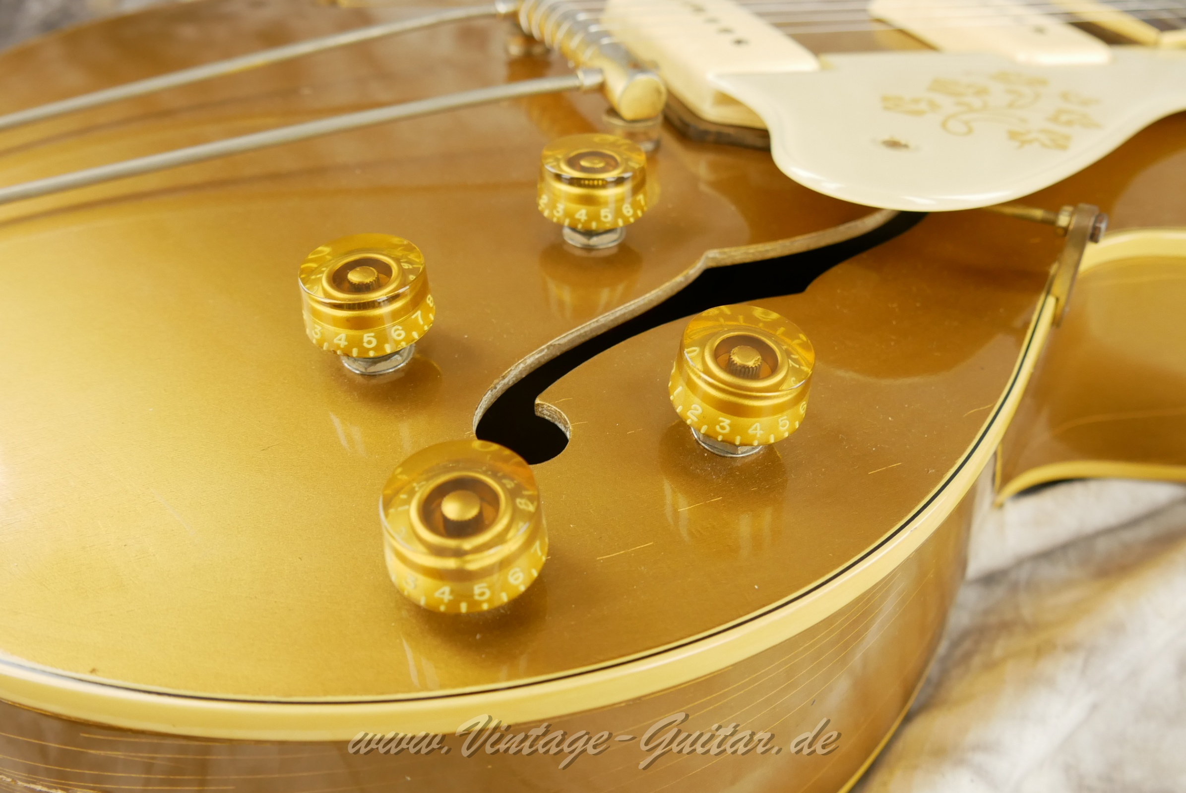 Gibson-ES-295-all-gold-1953-025.JPG