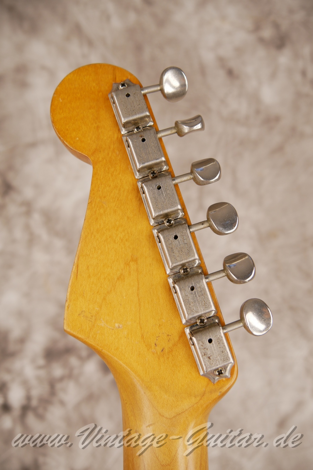 Fender-Stratocaster-1964-fiesta-red-006.JPG