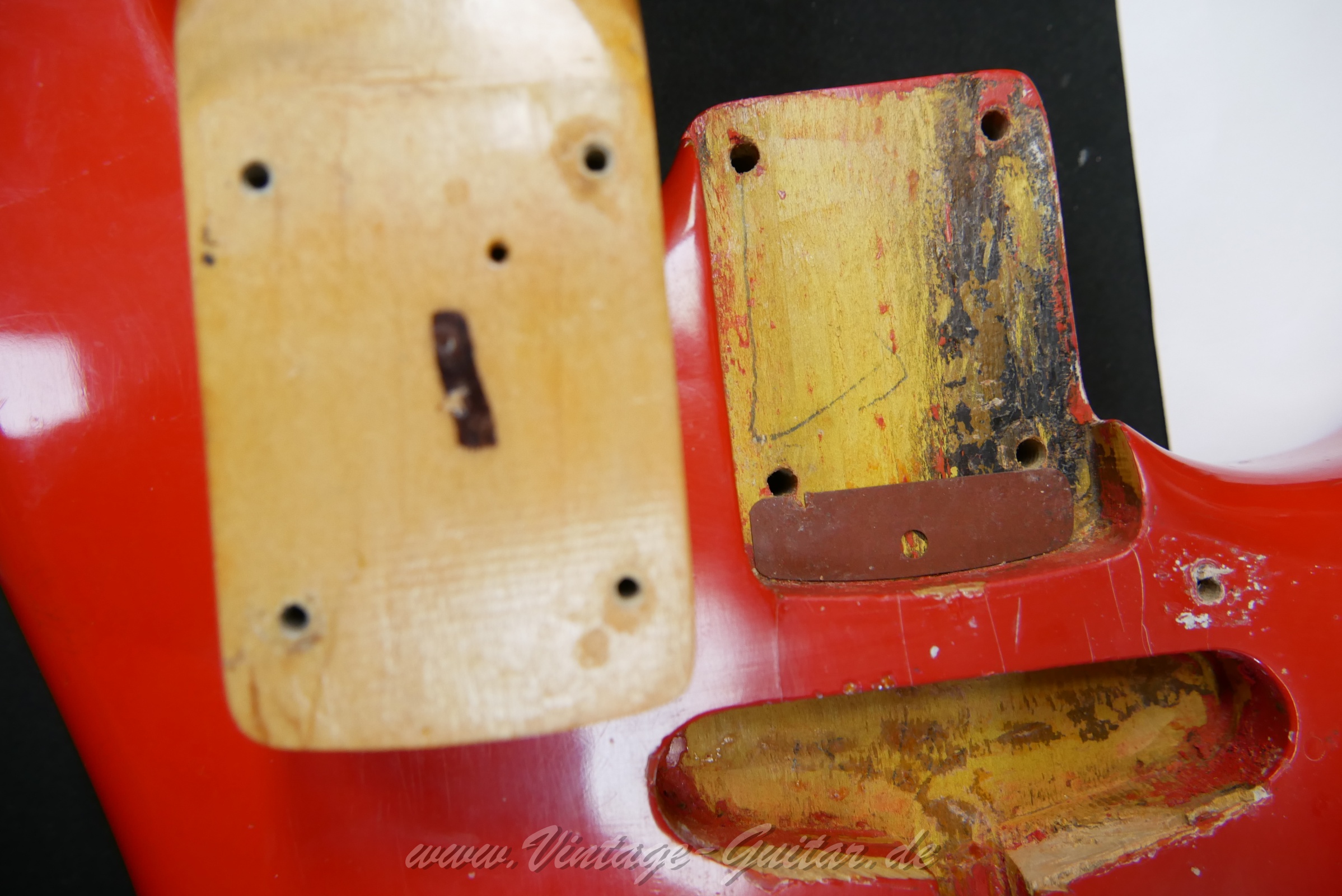 Fender-Stratocaster-1964-fiesta-red-040.jpg