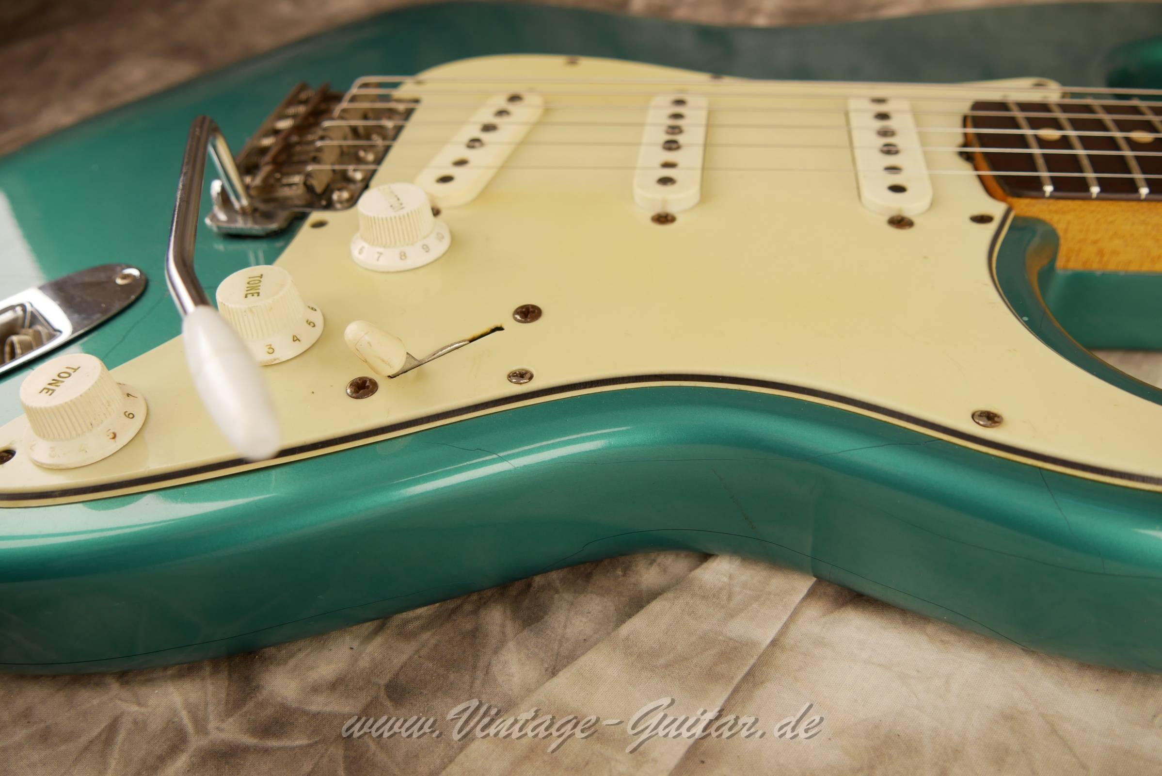 Fender-Stratocaster-1963-lake-placid-blue-024.JPG