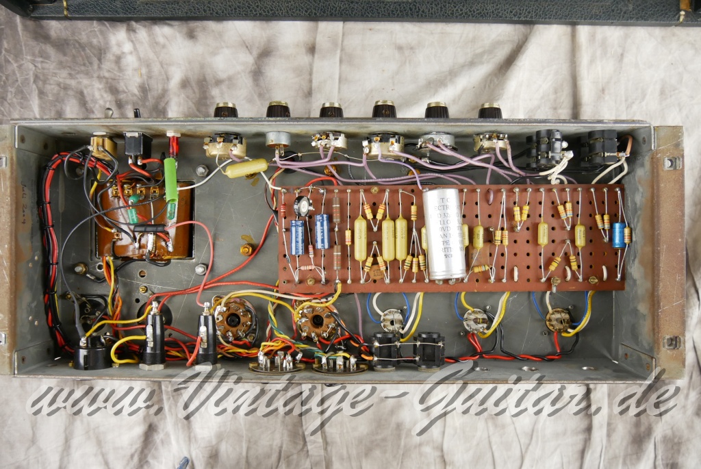 img/vintage/6226/Marshall_JMP_1987_black_GB_1968-020.JPG
