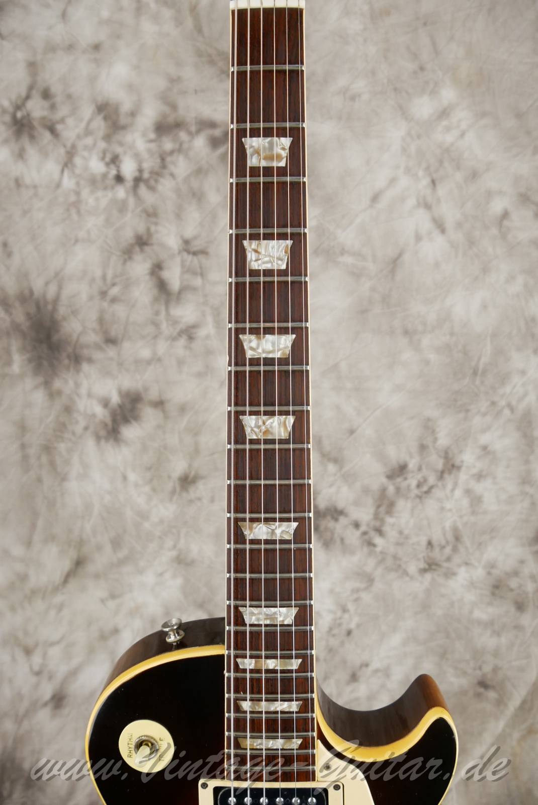 img/vintage/6227/gibson_lespaul_Standard_1974_tobacco_sunburst_usa-005.jpg