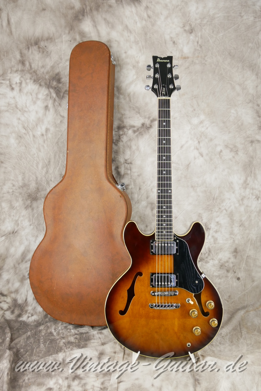 img/vintage/6228/Ibanez_AS_50_Artist_sunburst_Japan_1982-002.JPG