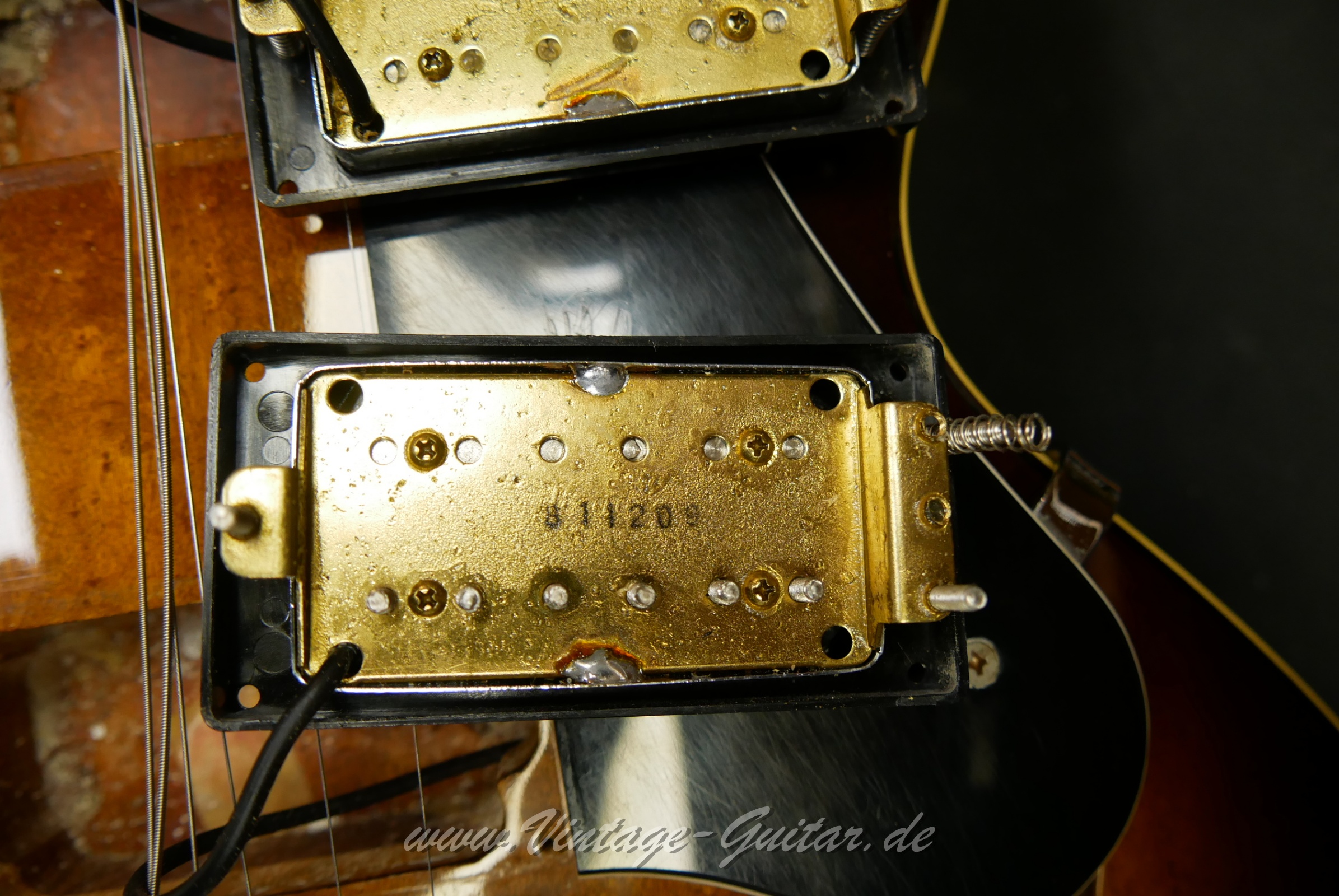img/vintage/6228/Ibanez_AS_50_Artist_sunburst_Japan_1982-019.JPG
