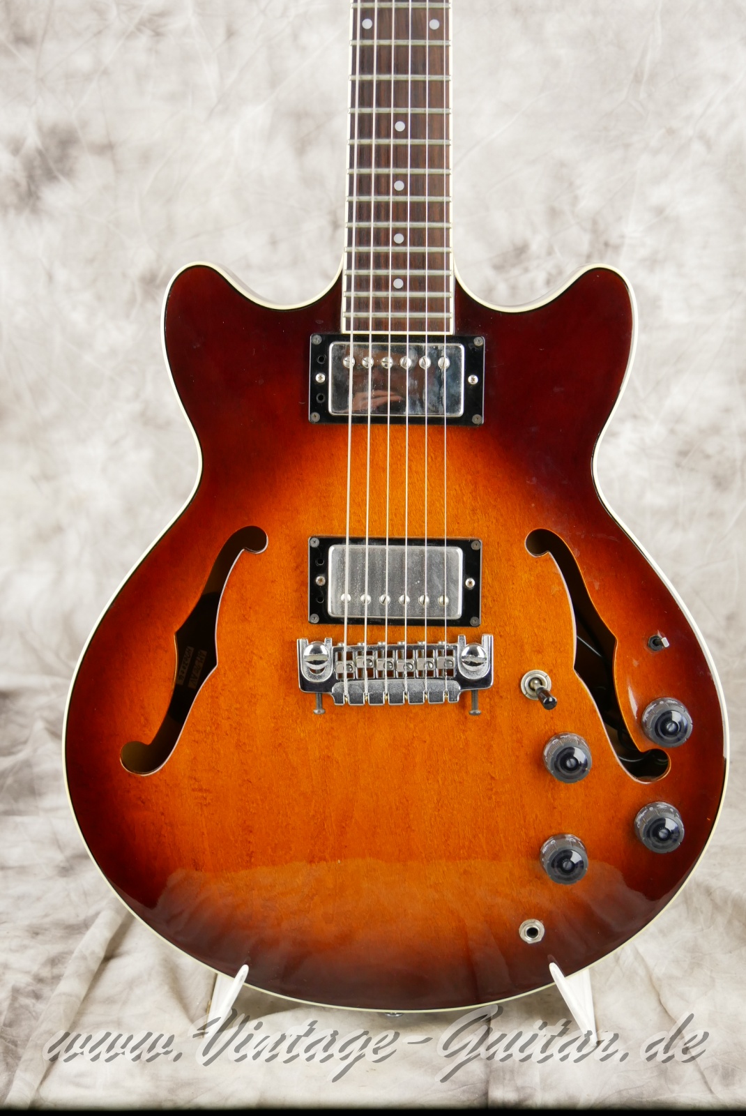img/vintage/6230/Ibanez_AM_70_AV_sunburst_Japan_1987-007.JPG