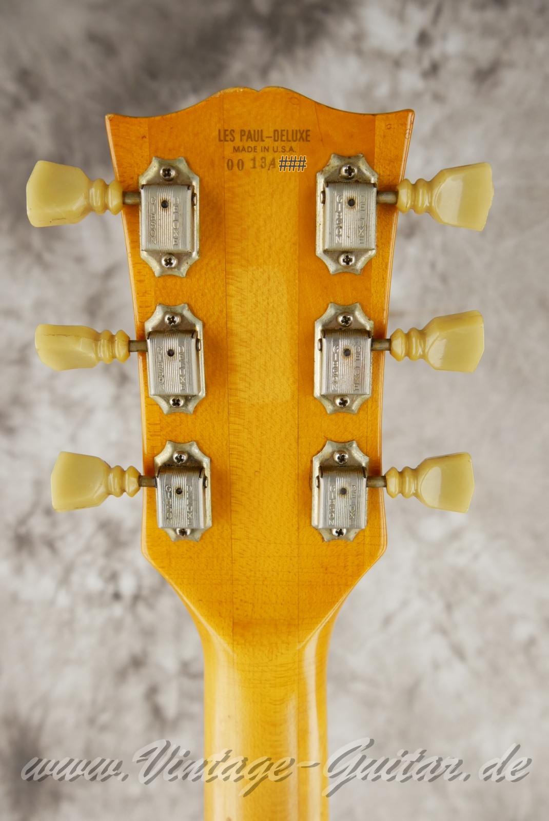 img/vintage/6233/Gibson_Les_Paul_deluxe_goldtop_1976_usa-004.JPG