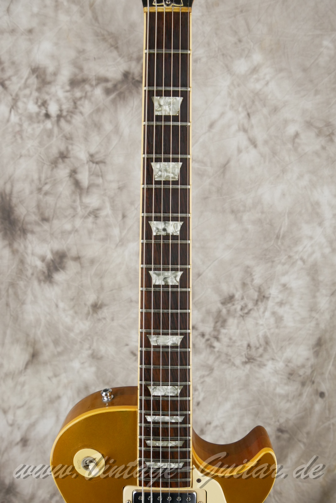 img/vintage/6233/Gibson_Les_Paul_deluxe_goldtop_1976_usa-005.JPG