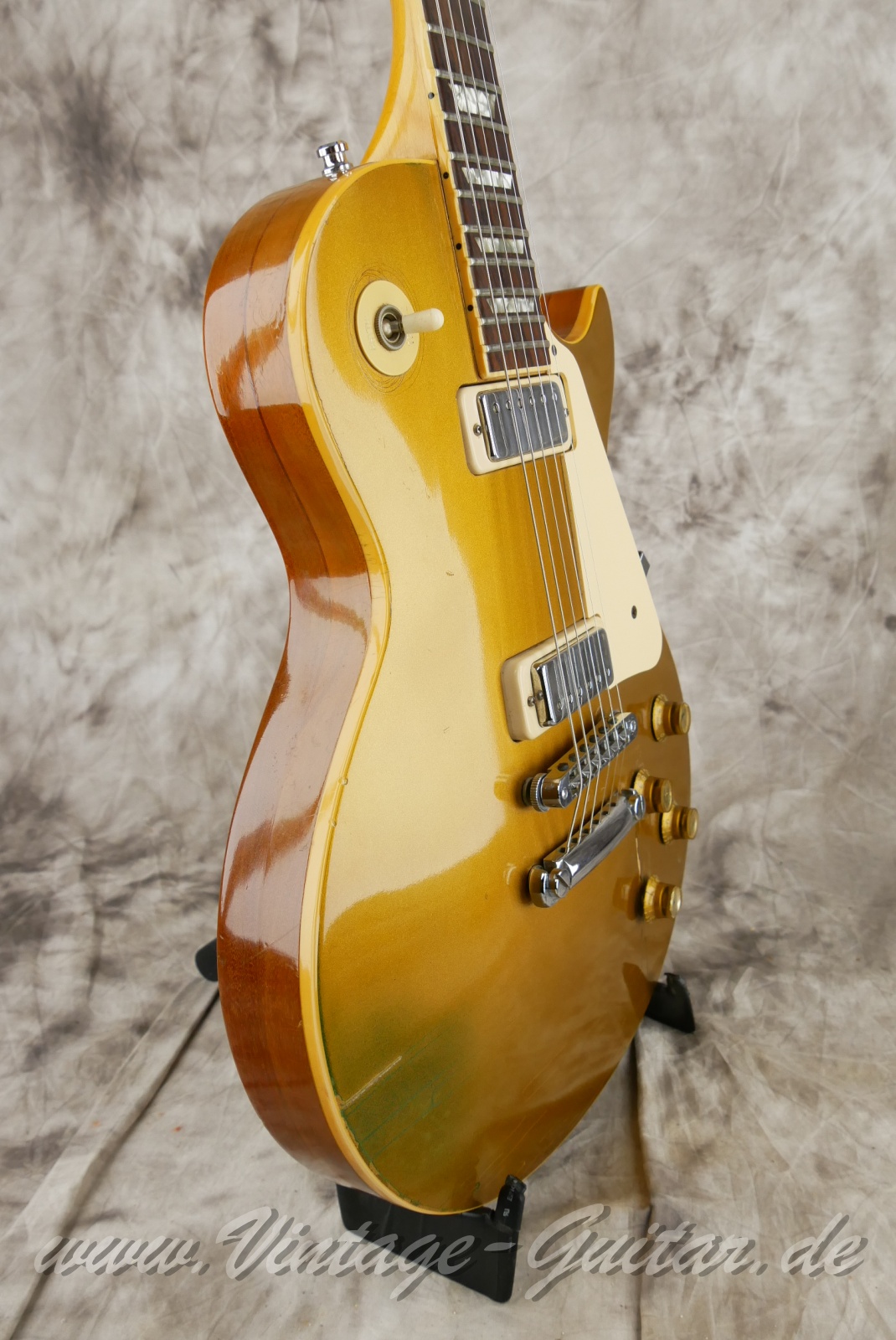 img/vintage/6233/Gibson_Les_Paul_deluxe_goldtop_1976_usa-009.JPG