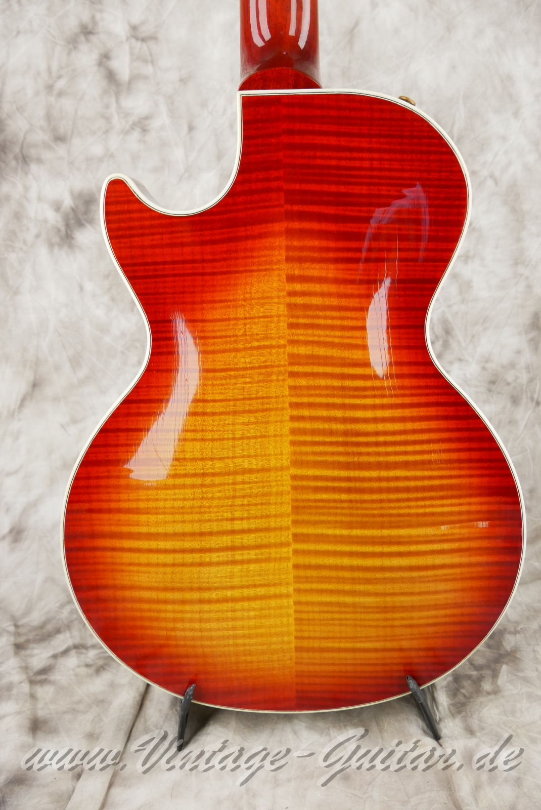 Gibson_Les_Paul_Supreme_2012_usa-008.JPG