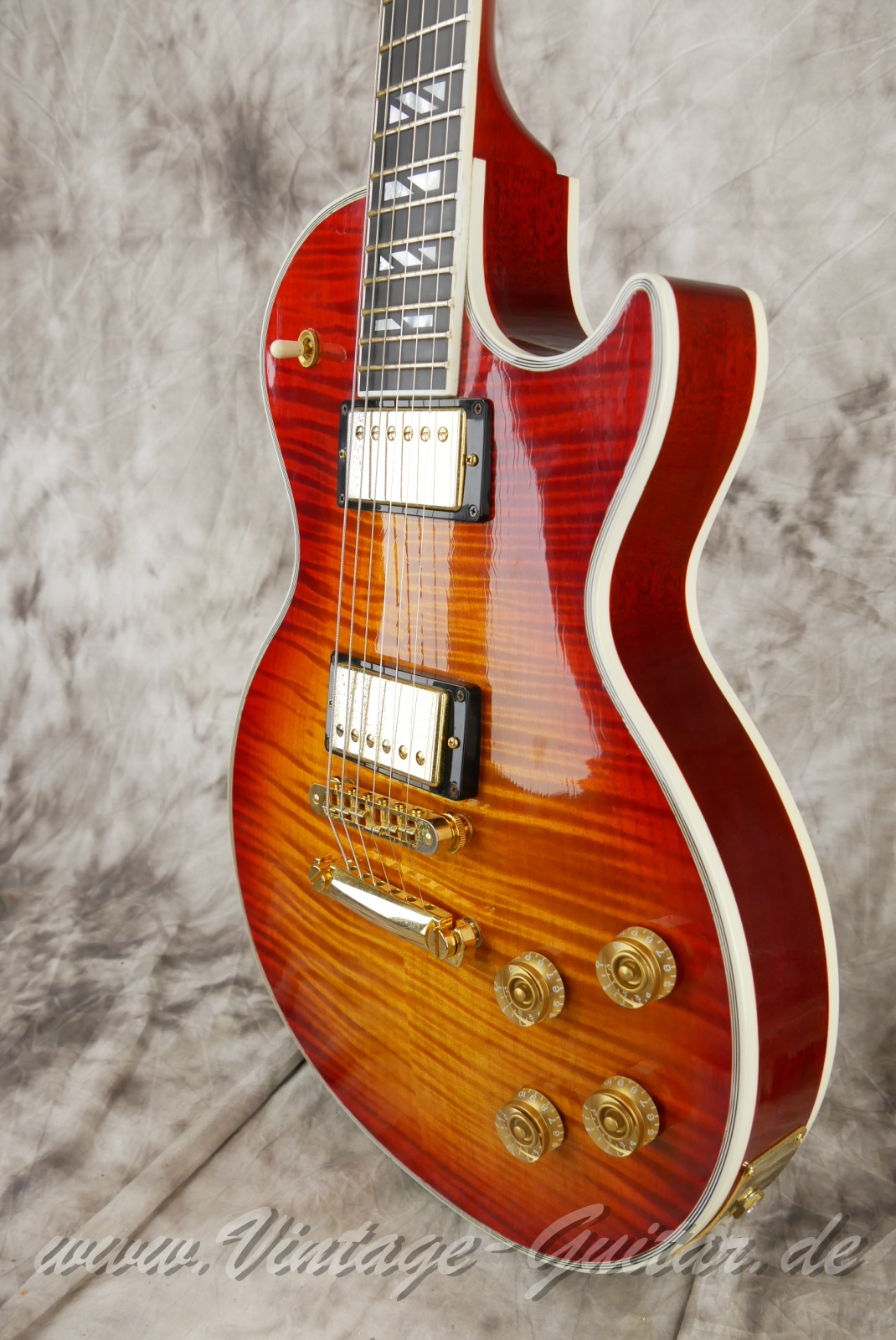 Gibson_Les_Paul_Supreme_2012_usa-010.JPG