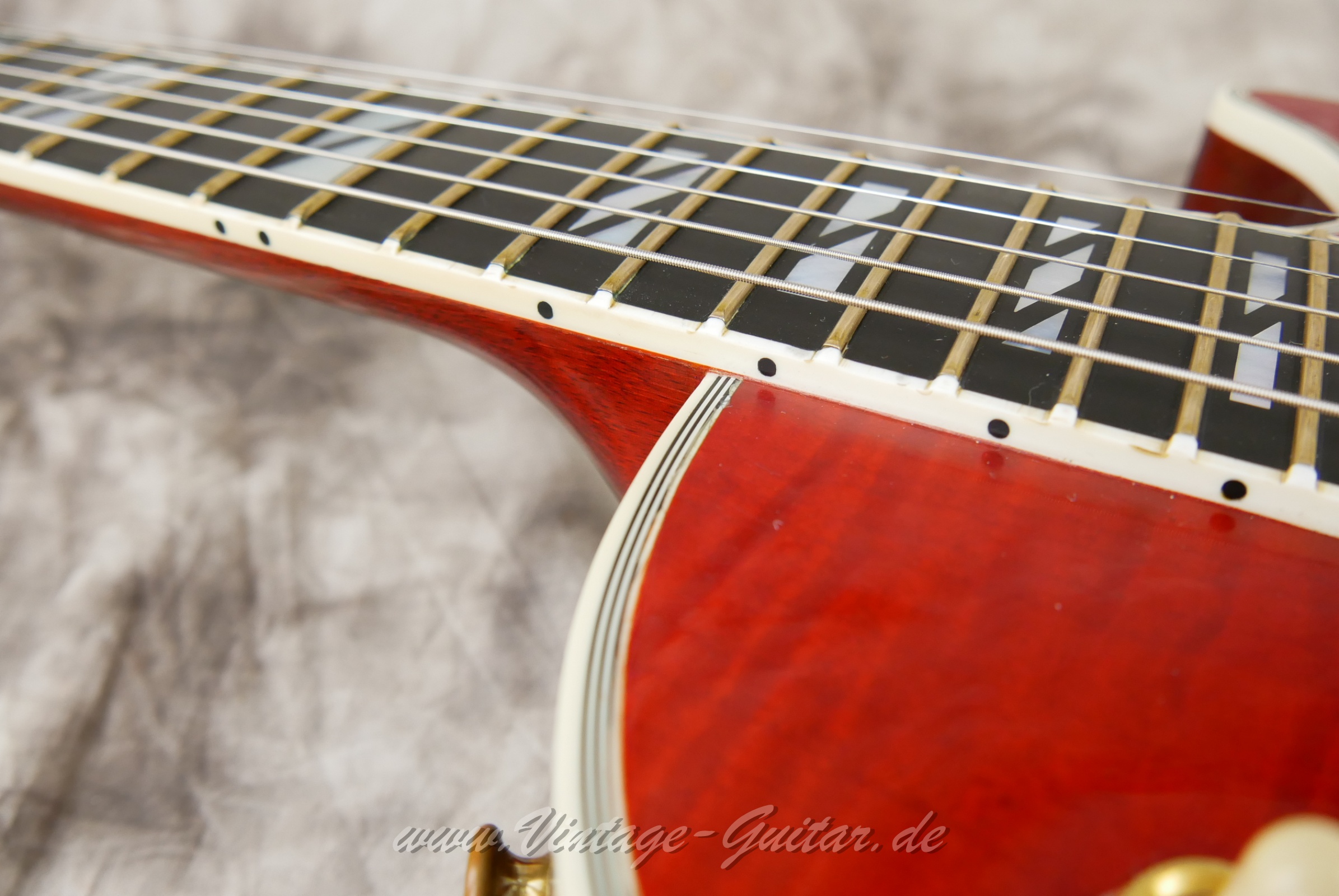 Gibson_Les_Paul_Supreme_2012_usa-017.JPG