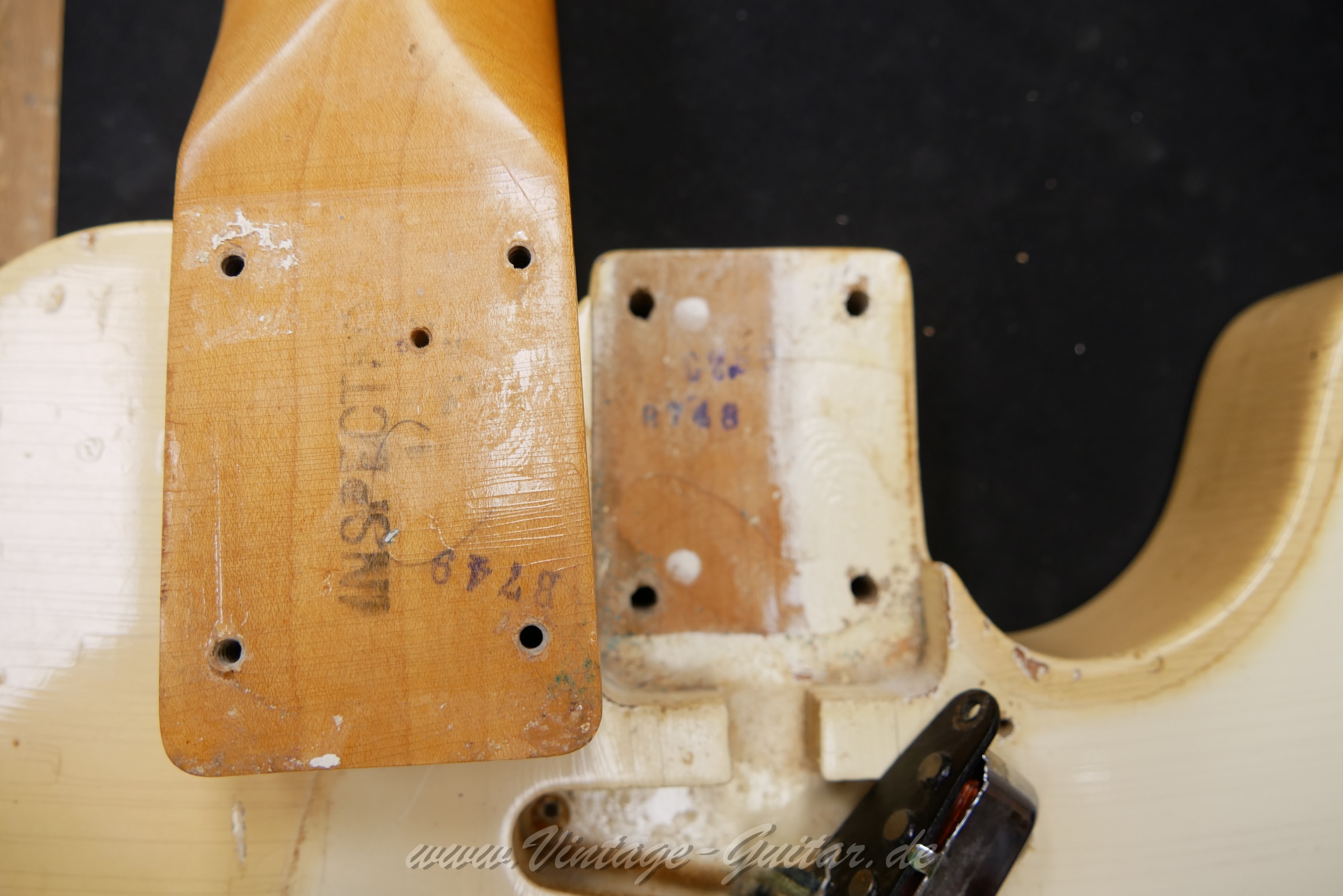 Fender-Telecaster-1967-blonde-029.jpg