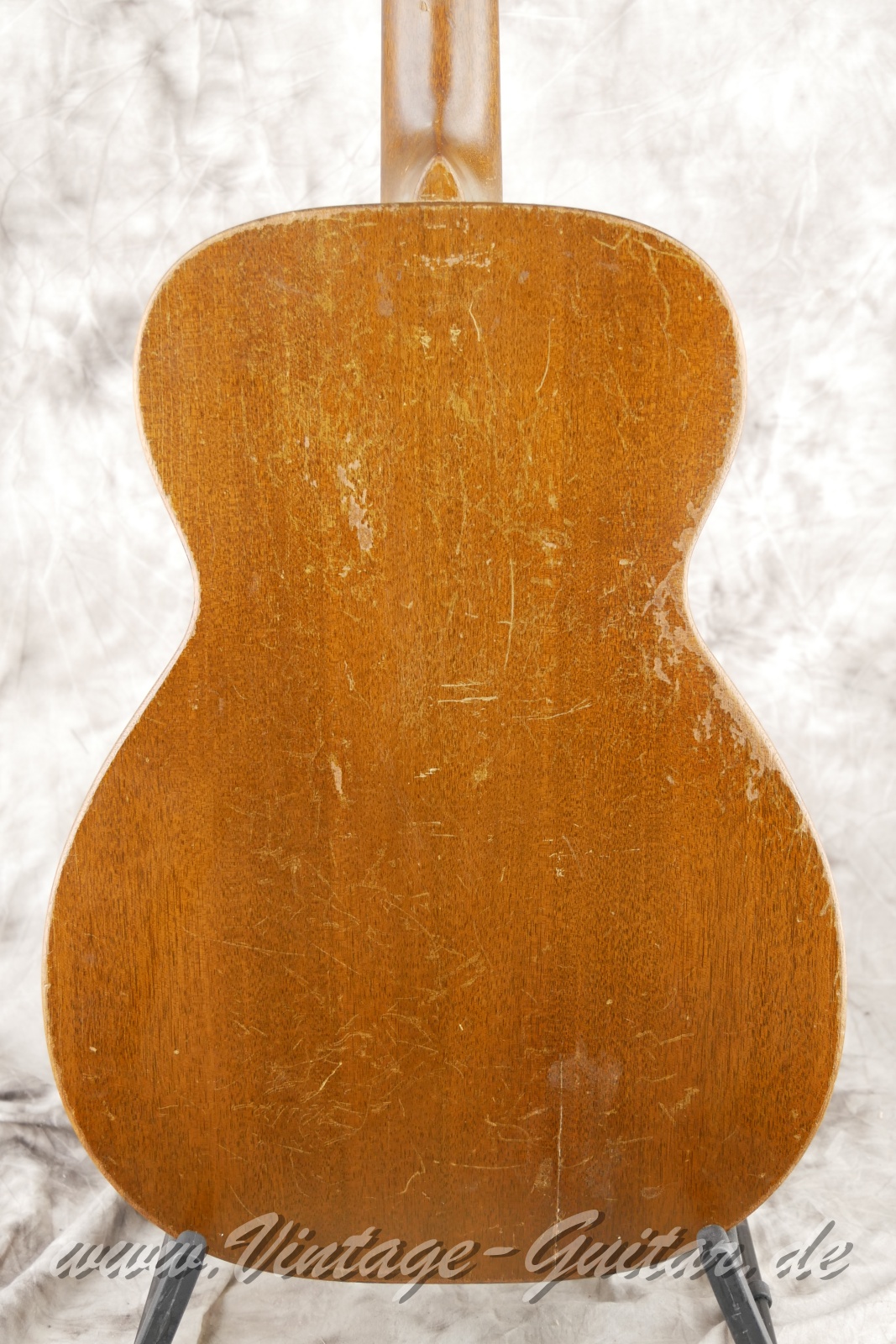 img/vintage/6252/Martin_0_15_mahogany_USA_1942-008.JPG