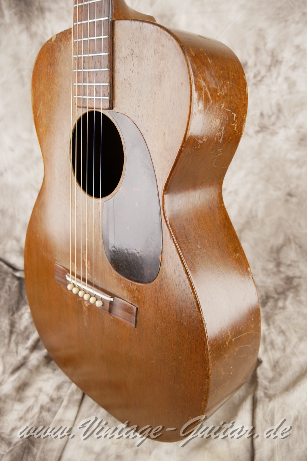 img/vintage/6252/Martin_0_15_mahogany_USA_1942-010.JPG