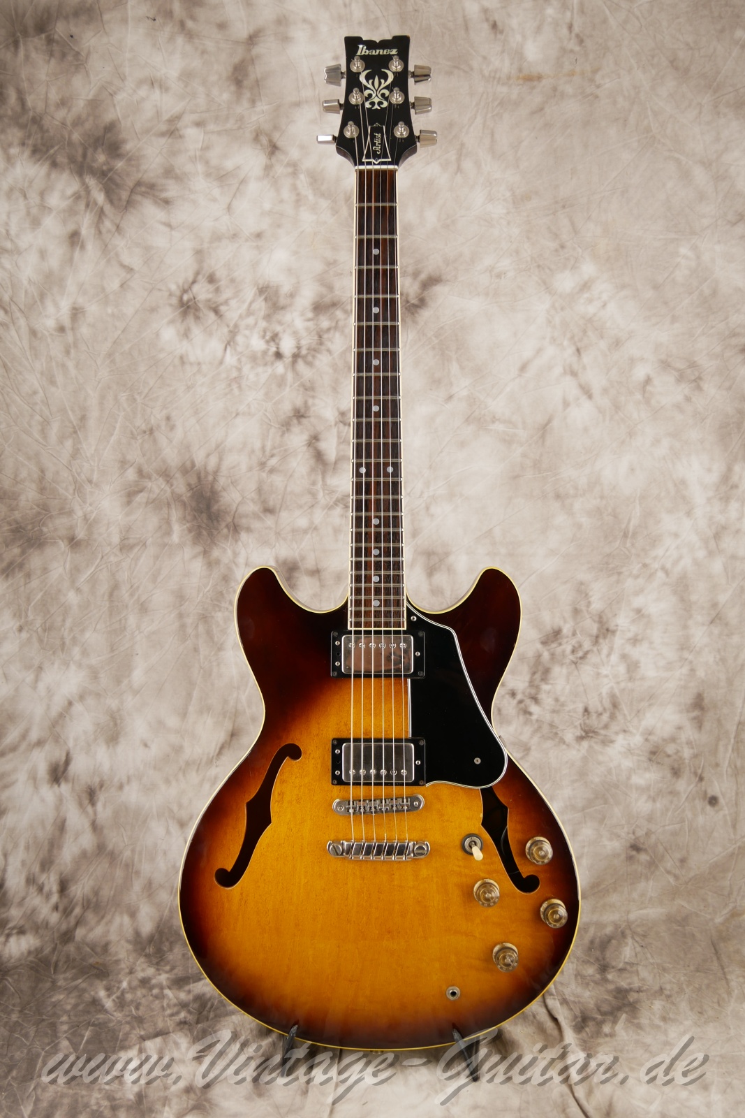 Ibanez-AS-100-Super-70-Humbucker-made-in-japan-1980-antique-violin-sunburst-001.jpg Ibanez-AS-100-Super-70-Humbucker-made-in-japan-1980-antique-violin-sunburst-001.jpg