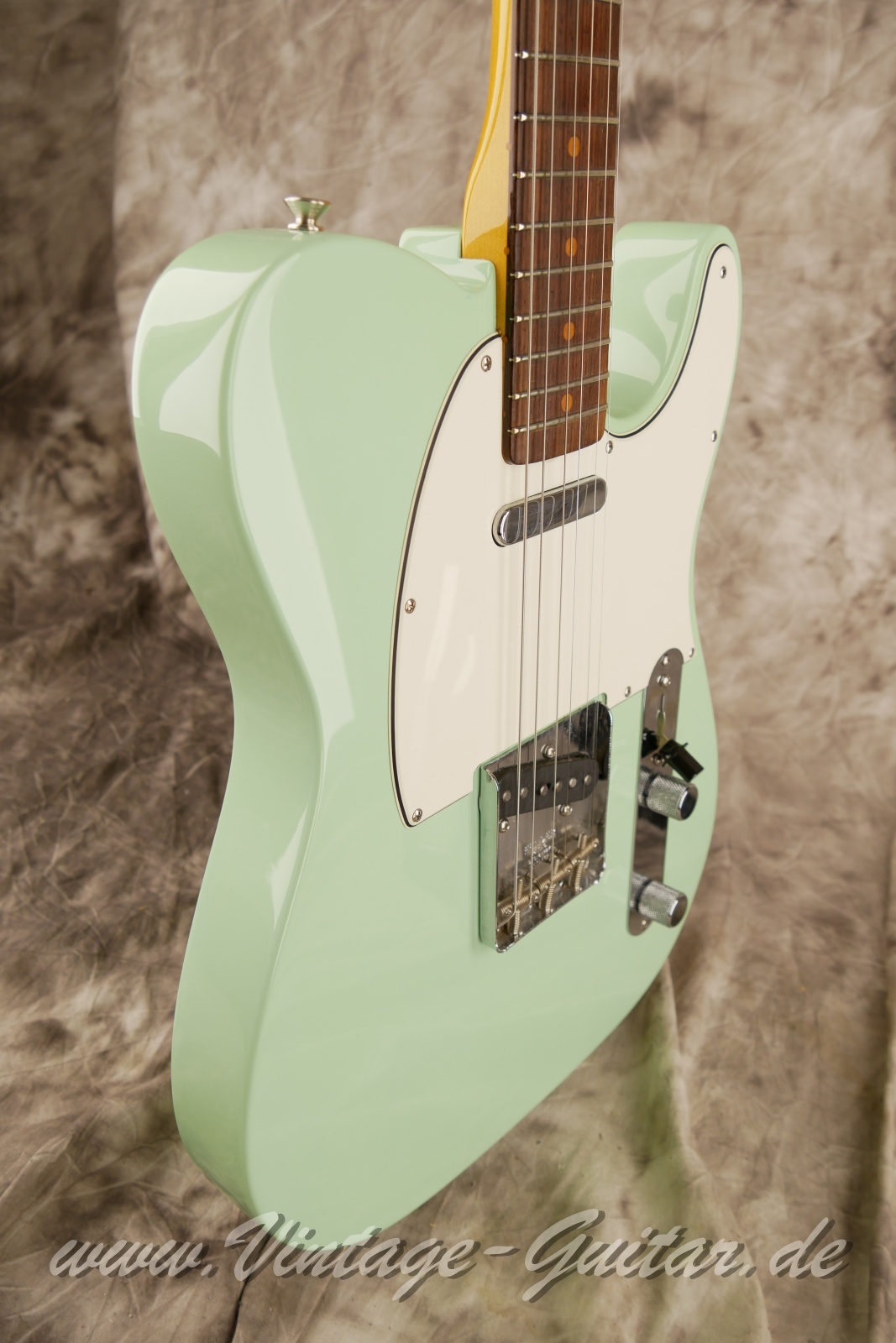 img/vintage/6255/Fender_Telecaster_american_vintage_II_seafoam_green_USA_2022-009.JPG