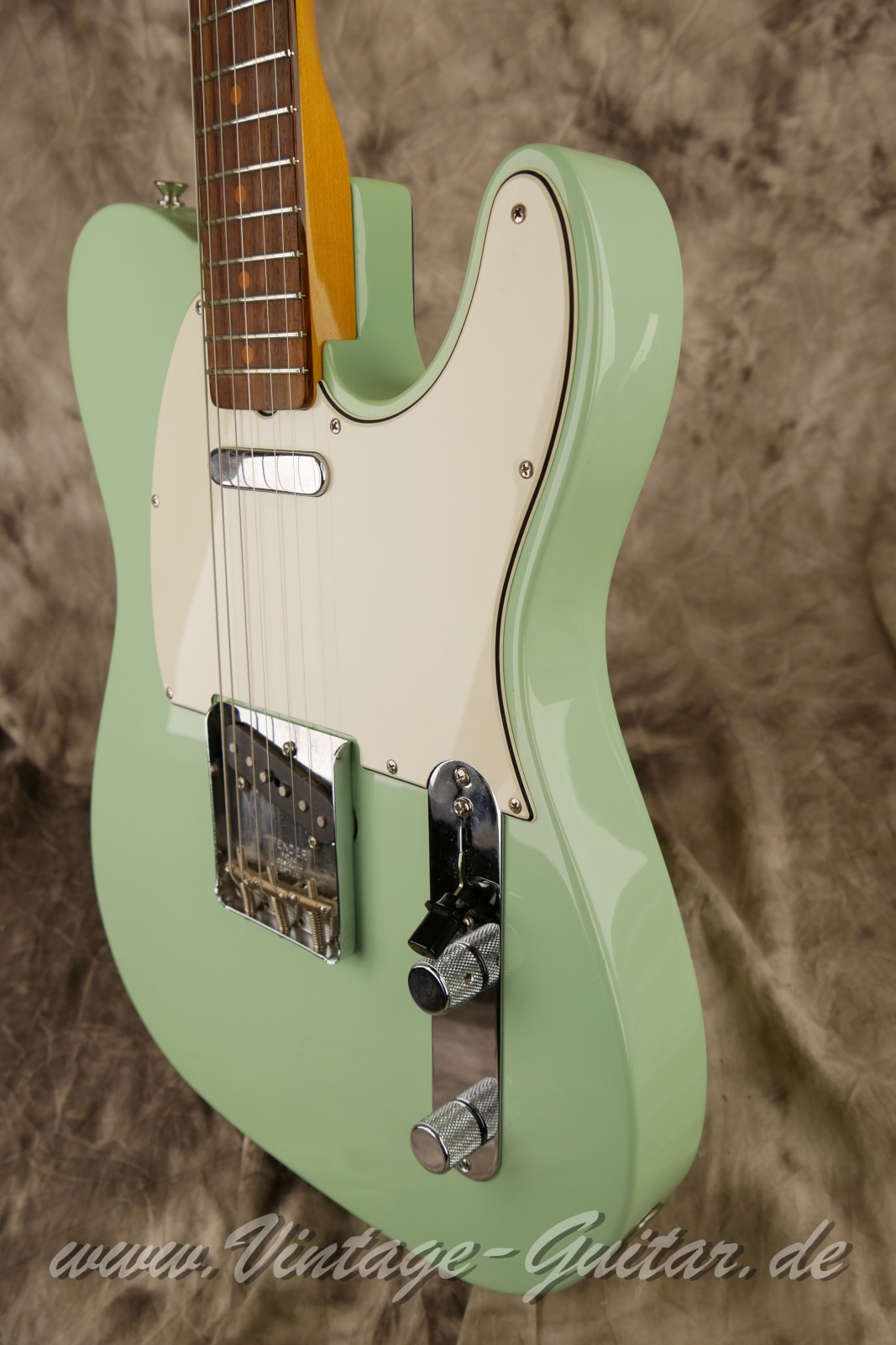 img/vintage/6255/Fender_Telecaster_american_vintage_II_seafoam_green_USA_2022-010.JPG