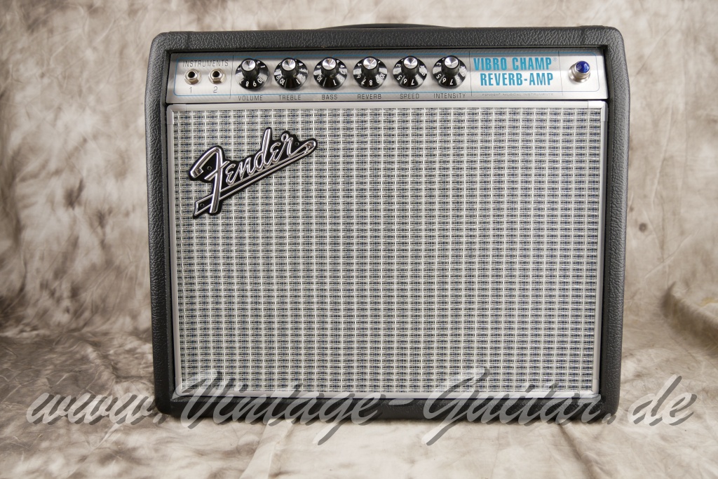 img/vintage/6259/Fender_Vibro_Champ_Reverb_black_Mexico_2021-001.JPG
