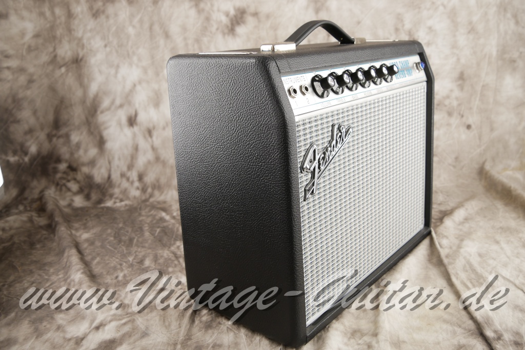 img/vintage/6259/Fender_Vibro_Champ_Reverb_black_Mexico_2021-003.JPG