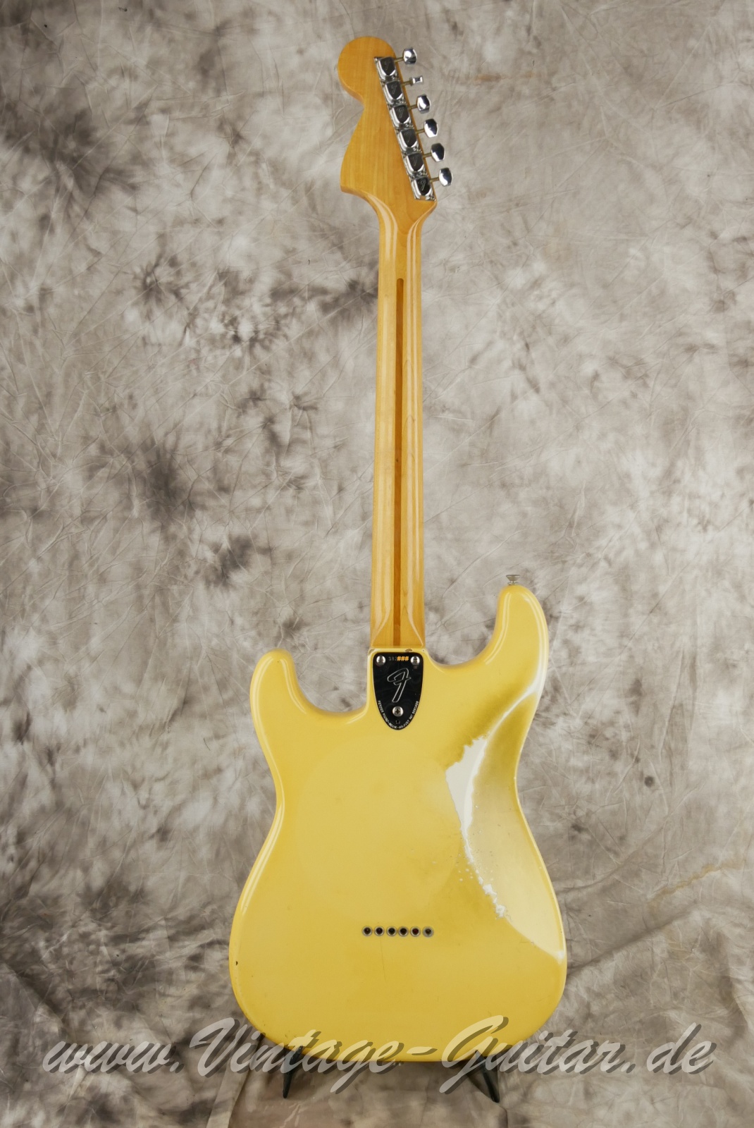 img/vintage/6277/Fender_Stratocaster_olympic_white_USA_1973-002.JPG