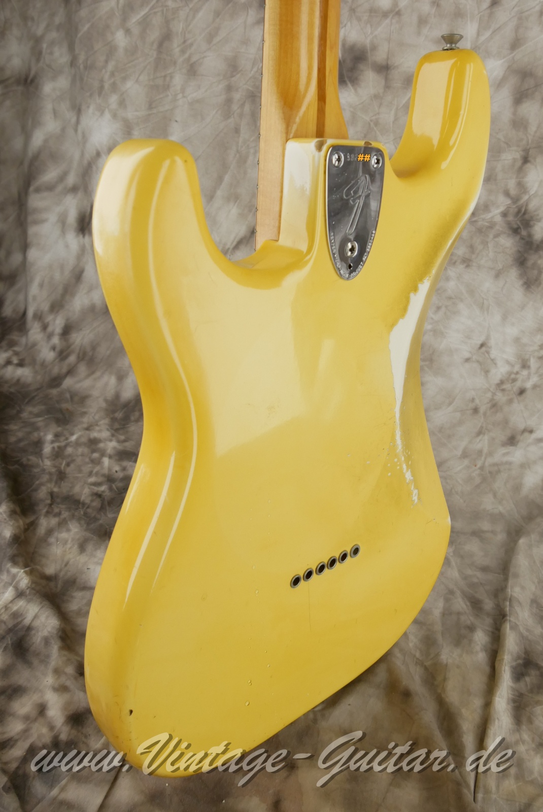 img/vintage/6277/Fender_Stratocaster_olympic_white_USA_1973-011.JPG