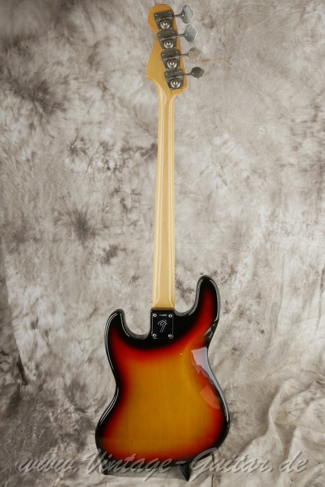 img/vintage/6284/fender_jazz_bass_1972_sunburst_USA-02.jpg
