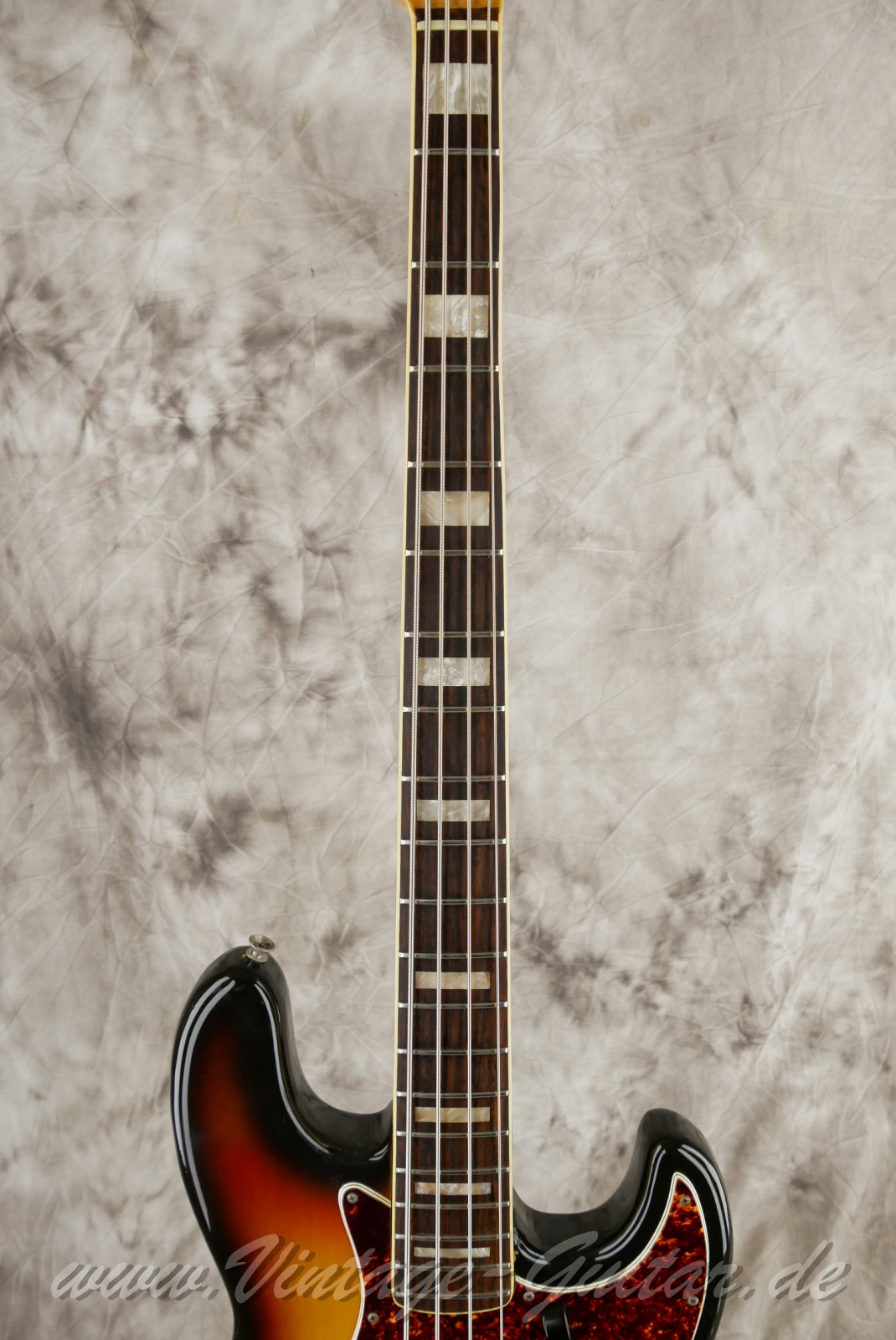 img/vintage/6284/fender_jazz_bass_1972_sunburst_USA-05.jpg