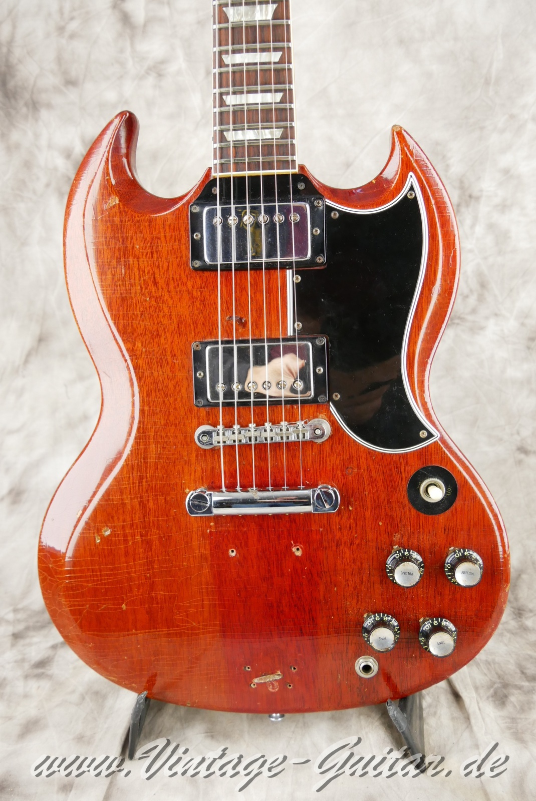 img/vintage/6286/gibson_sg_standard_cherry_1966_USA_new-31.jpg