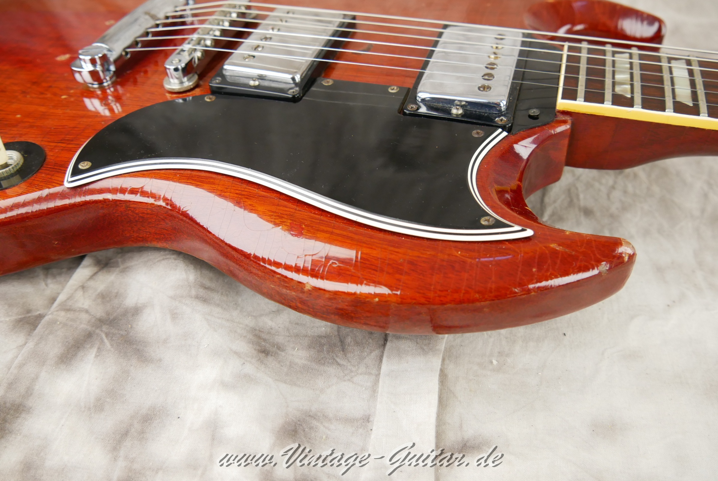 img/vintage/6286/gibson_sg_standard_cherry_1966_USA_new-51.jpg
