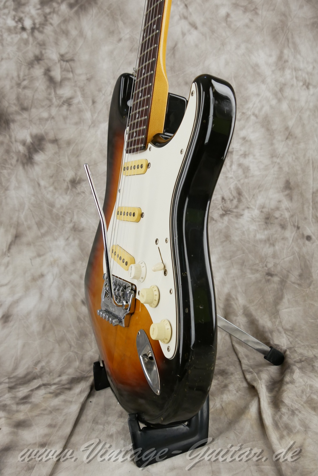 img/vintage/6296/fender_contemporary_strat_mij_sundburst_japan_1987-10.jpg