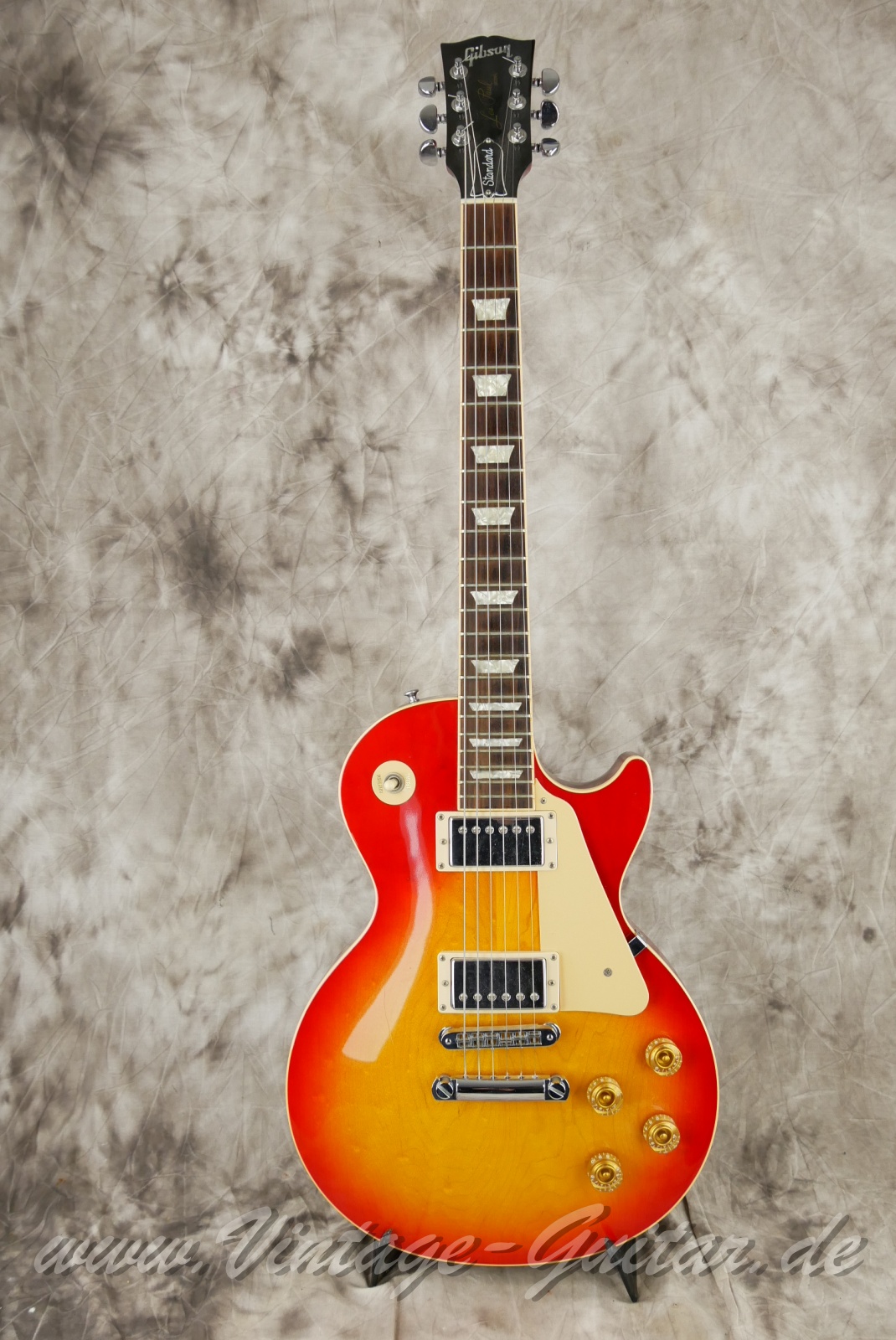 Gibson-Les-Paul-Standard-Heritage-Cherry-2001-001.JPG