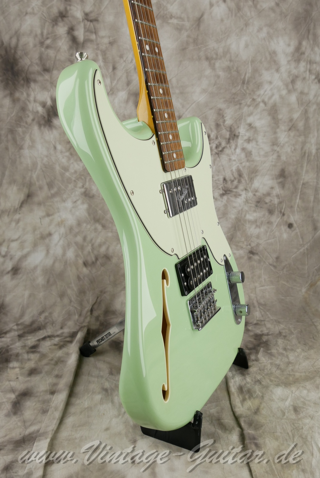 img/vintage/6298/fender_pawnshop_72_surfgreen_japan_2011-09.jpg