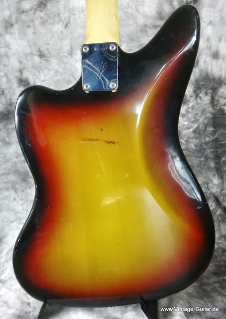 Fender-Jaguar_1973-sunburst-005.jpg