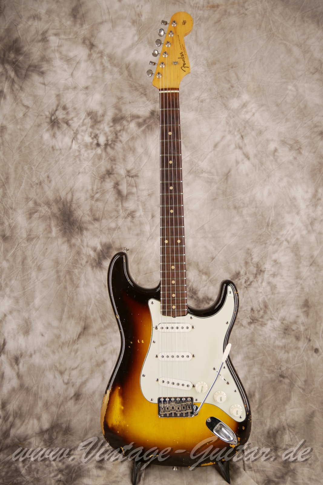 Fender-Stratocaster1960-slabboard-sunburstsunburst-001.JPG
