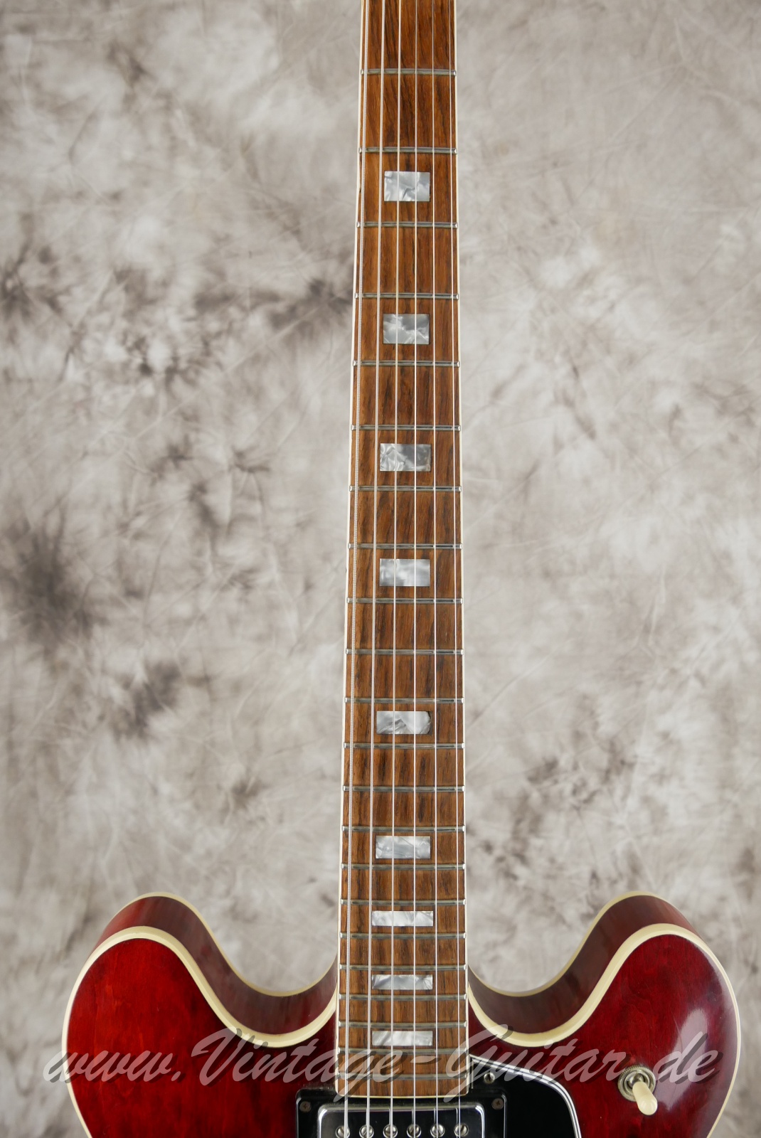 img/vintage/6310/Gibson_ES_335_TD_wine_red_USA_1976-005.JPG
