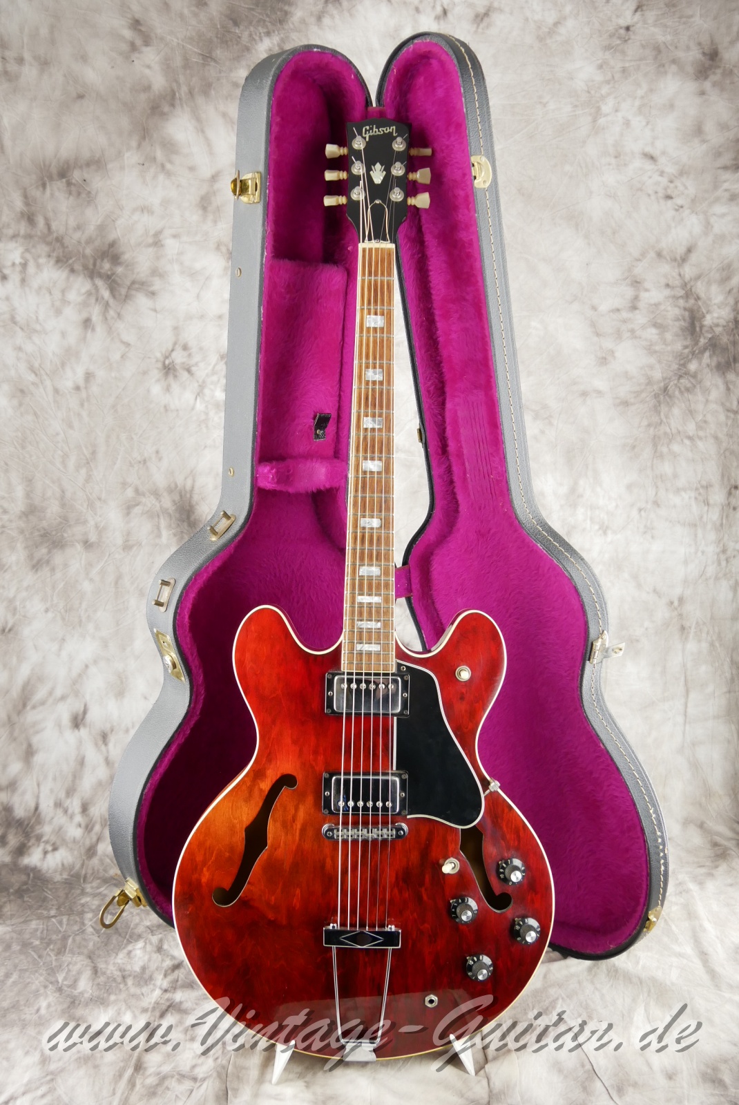 img/vintage/6310/Gibson_ES_335_TD_wine_red_USA_1976-013.JPG